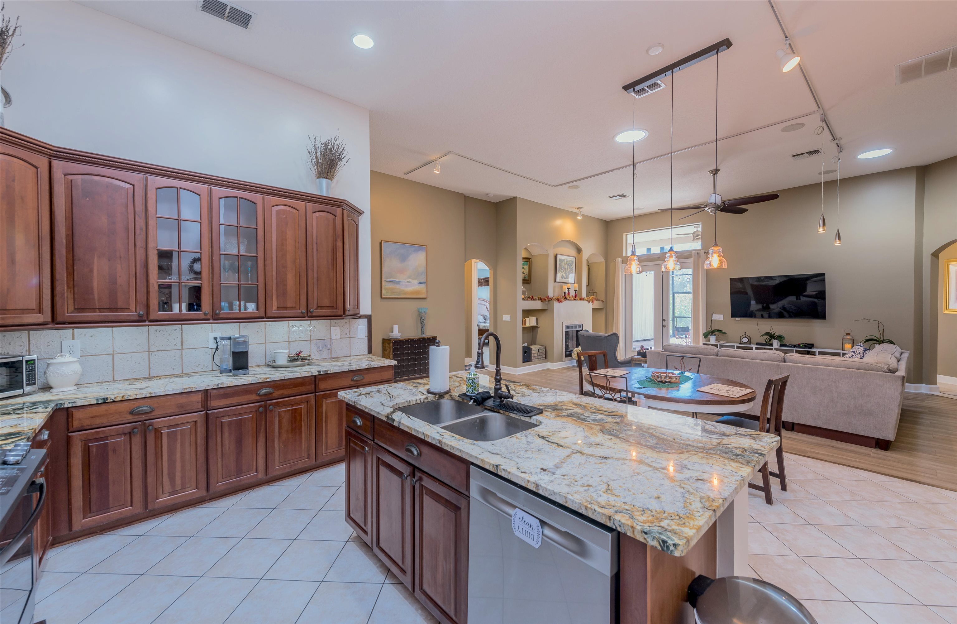 Image 12 of 32 For 1575 Barrington Cir