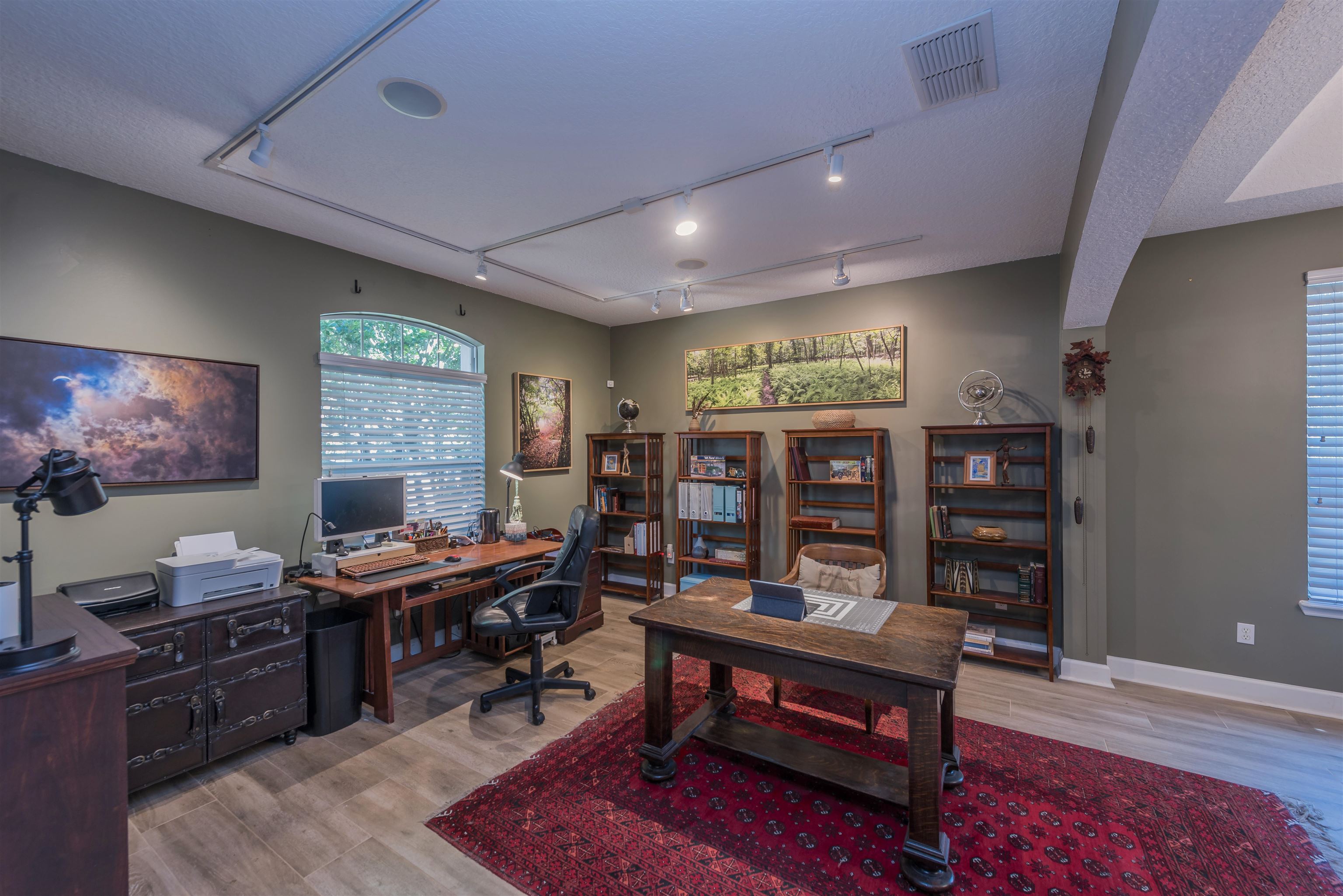 Image 5 of 32 For 1575 Barrington Cir