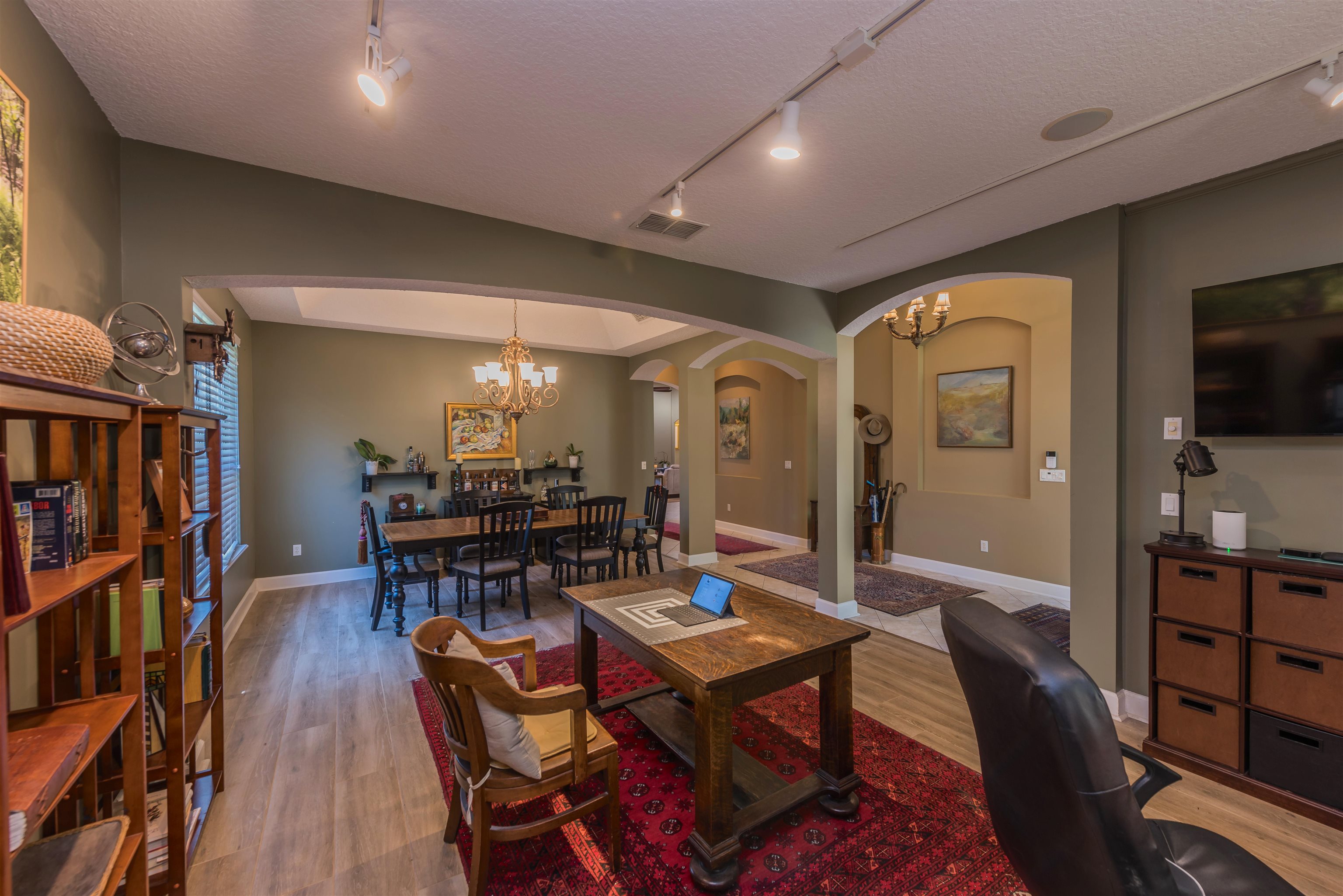 Image 6 of 32 For 1575 Barrington Cir