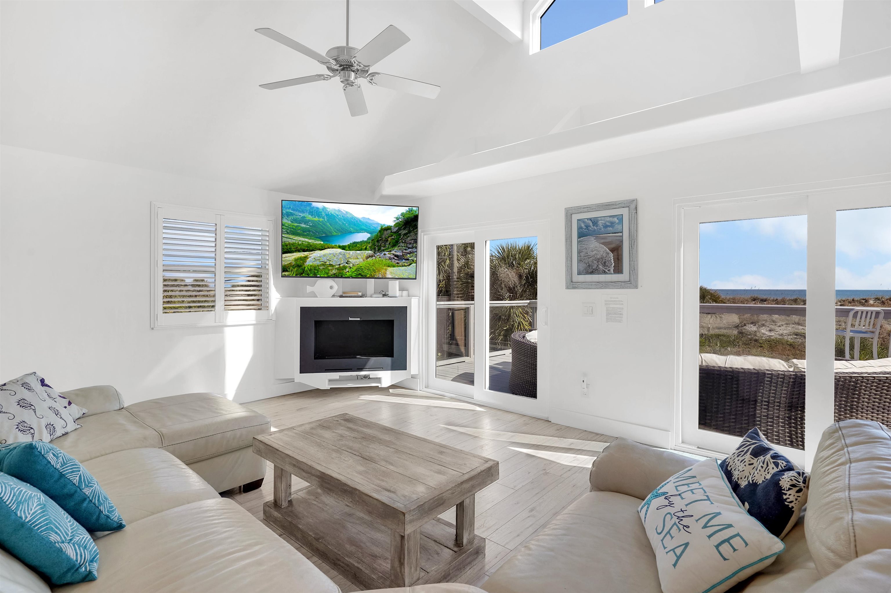 Image 10 of 60 For 1 E Street  