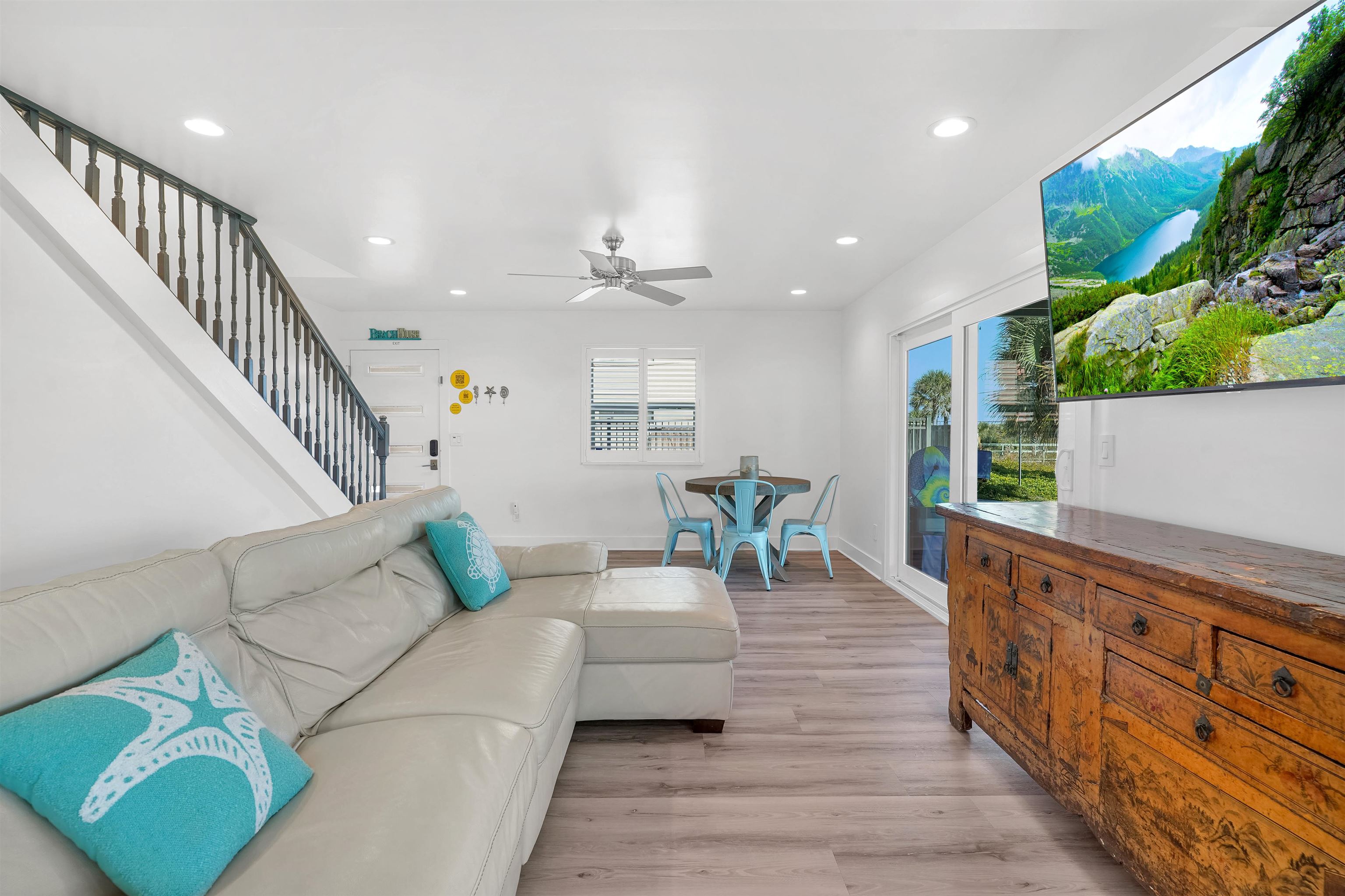 Image 21 of 60 For 1 E Street  