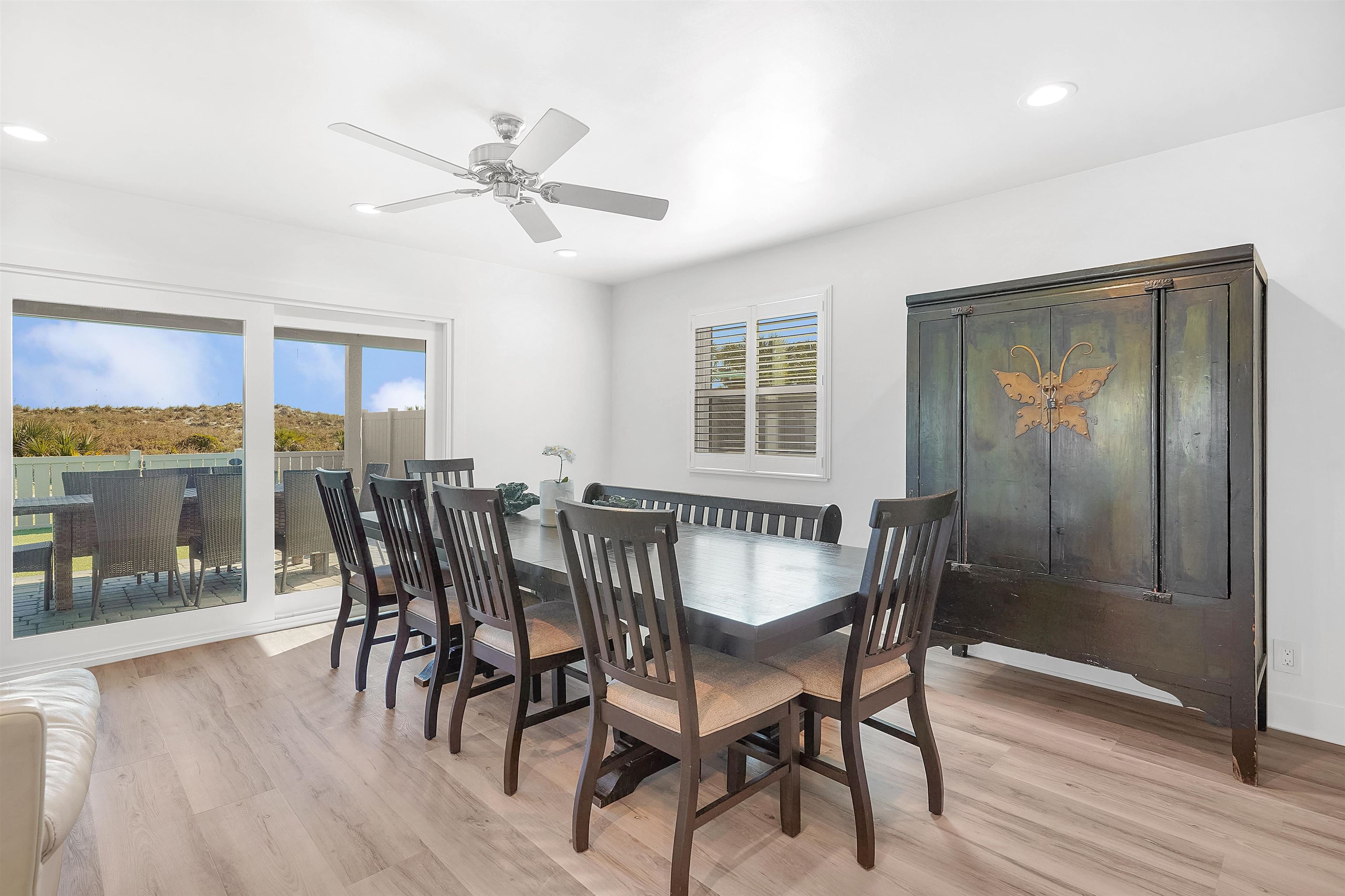 Image 23 of 60 For 1 E Street  