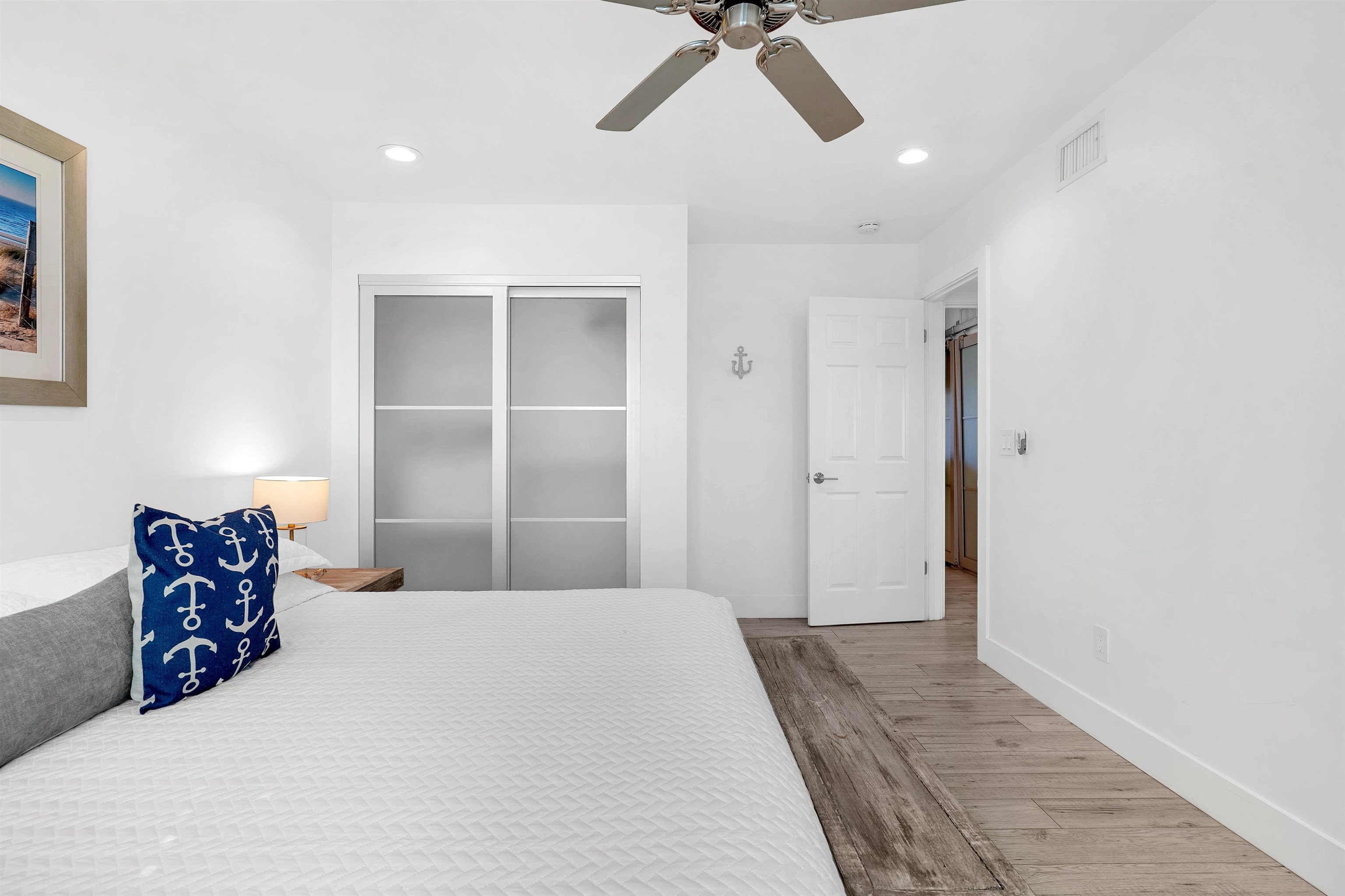 Image 28 of 60 For 1 E Street  