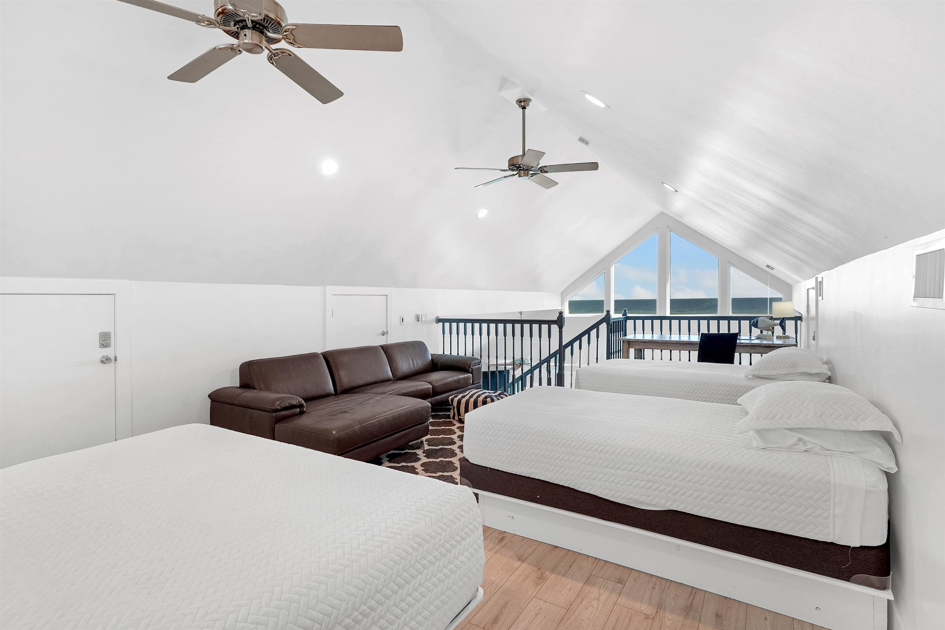 Image 33 of 60 For 1 E Street  