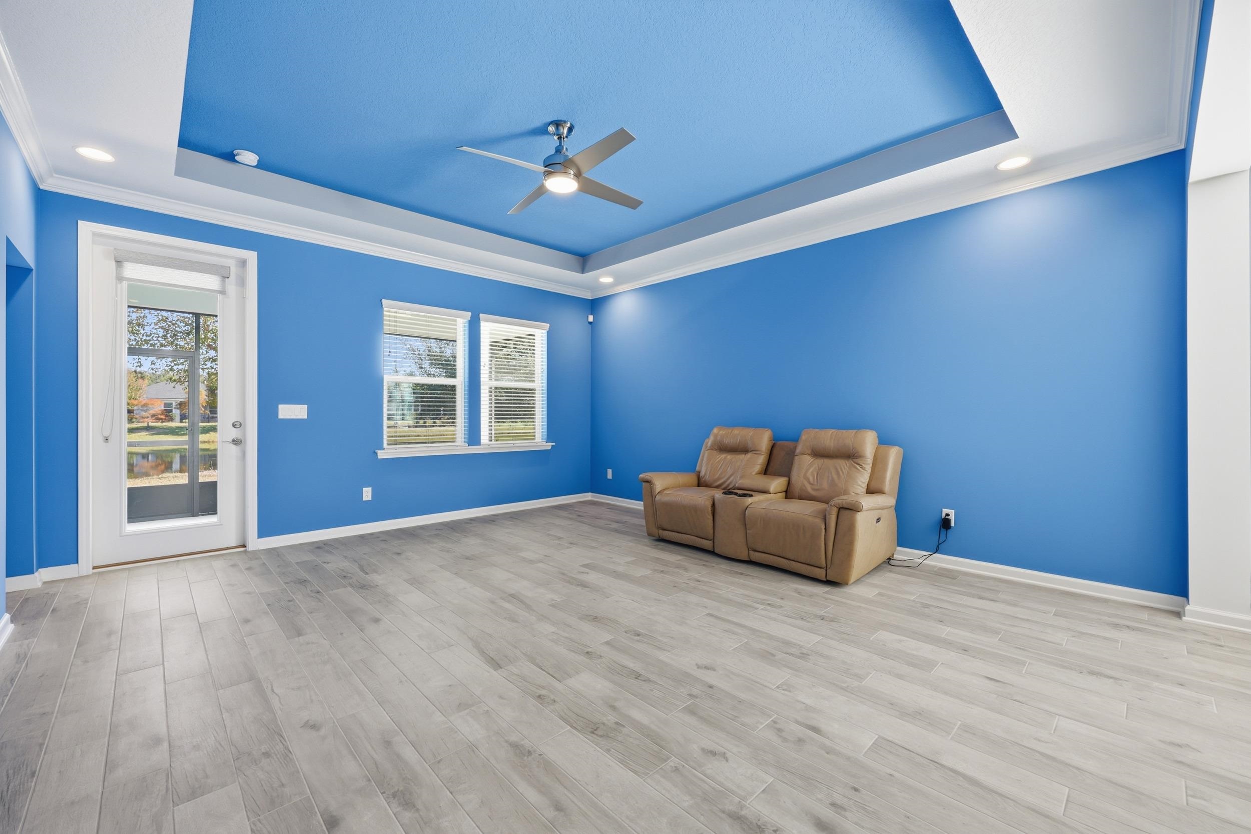 Image 17 of 56 For 163 Bella Dr