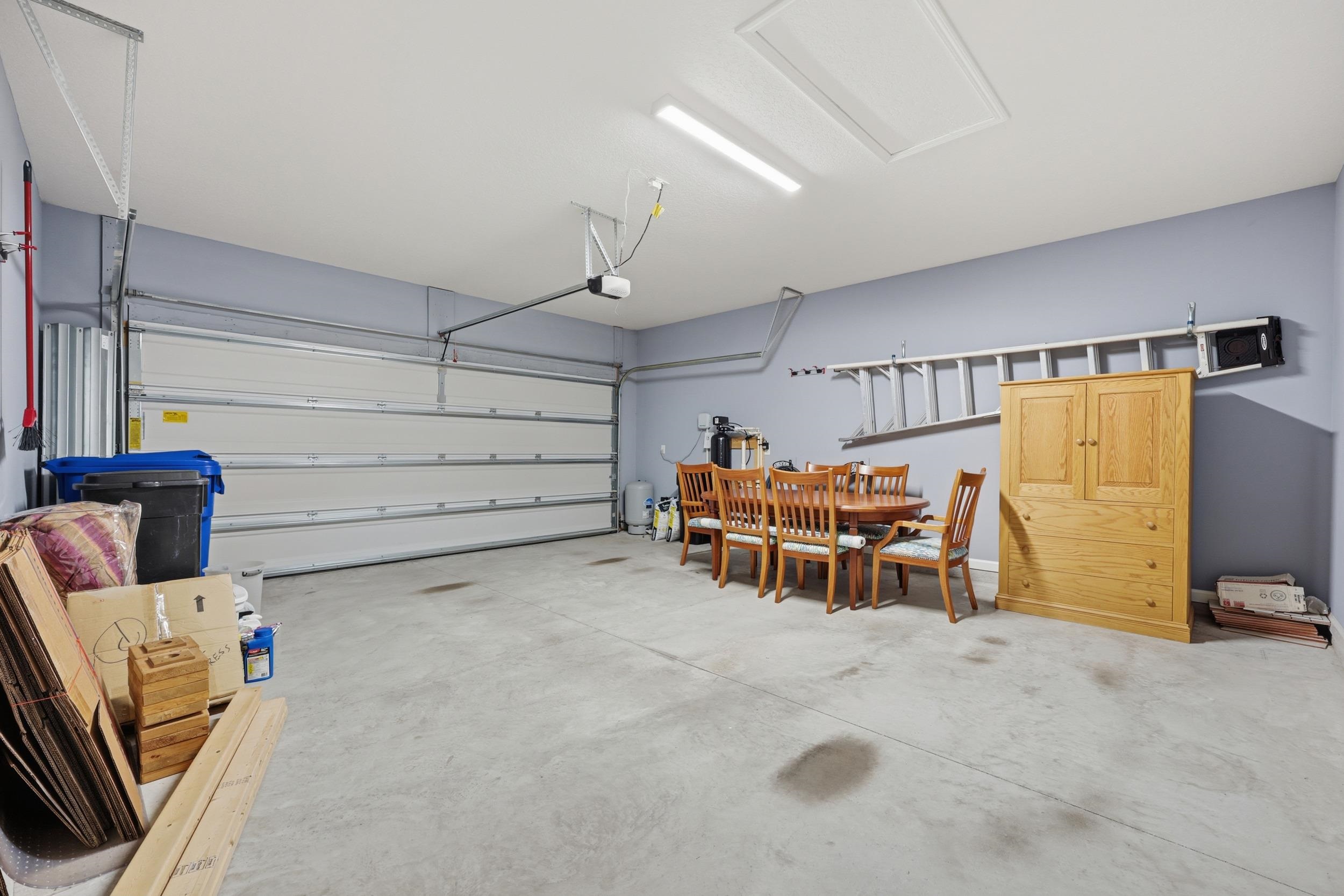 Image 42 of 56 For 163 Bella Dr