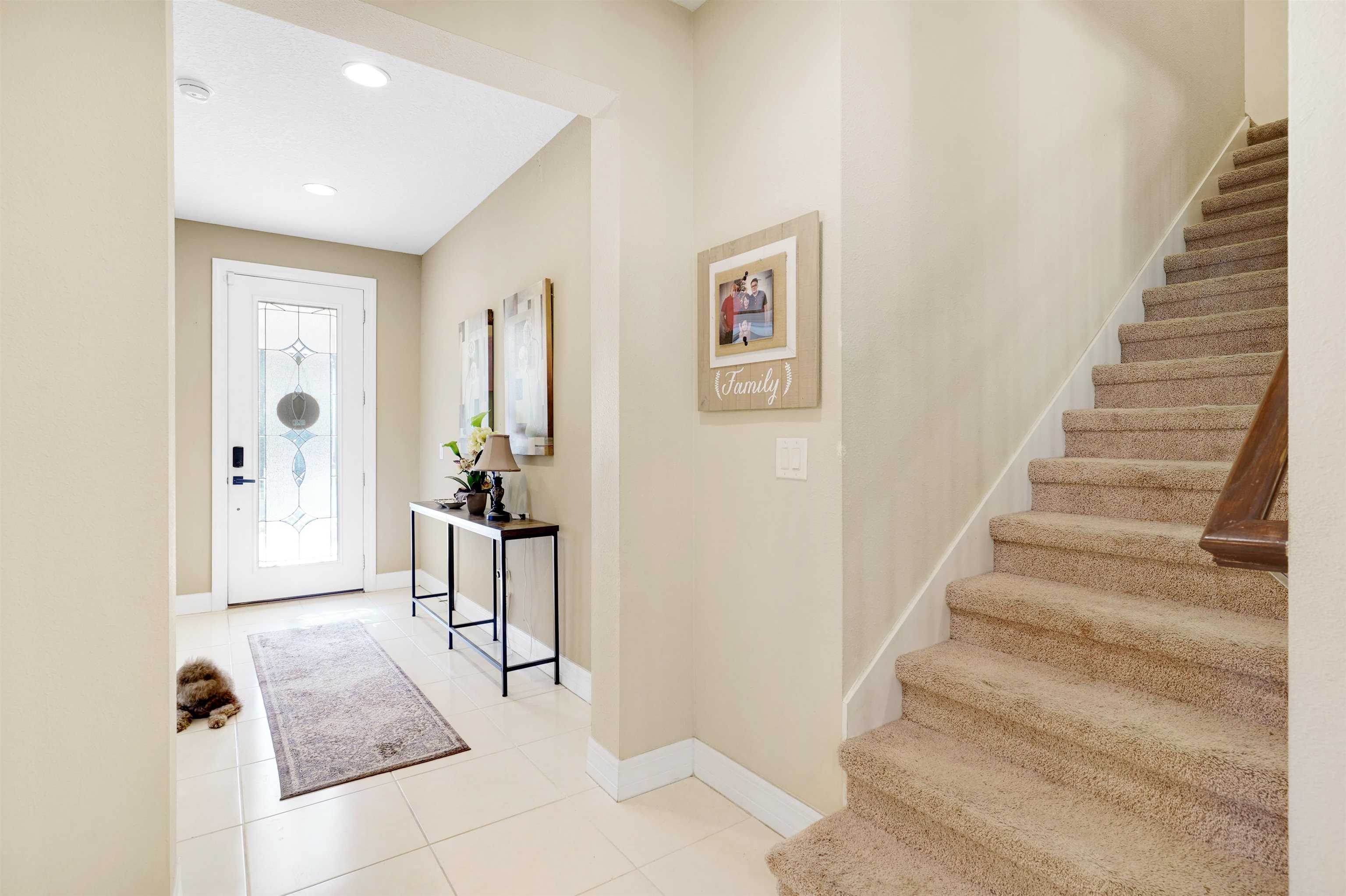 Image 23 of 55 For 247 Los Alamos St