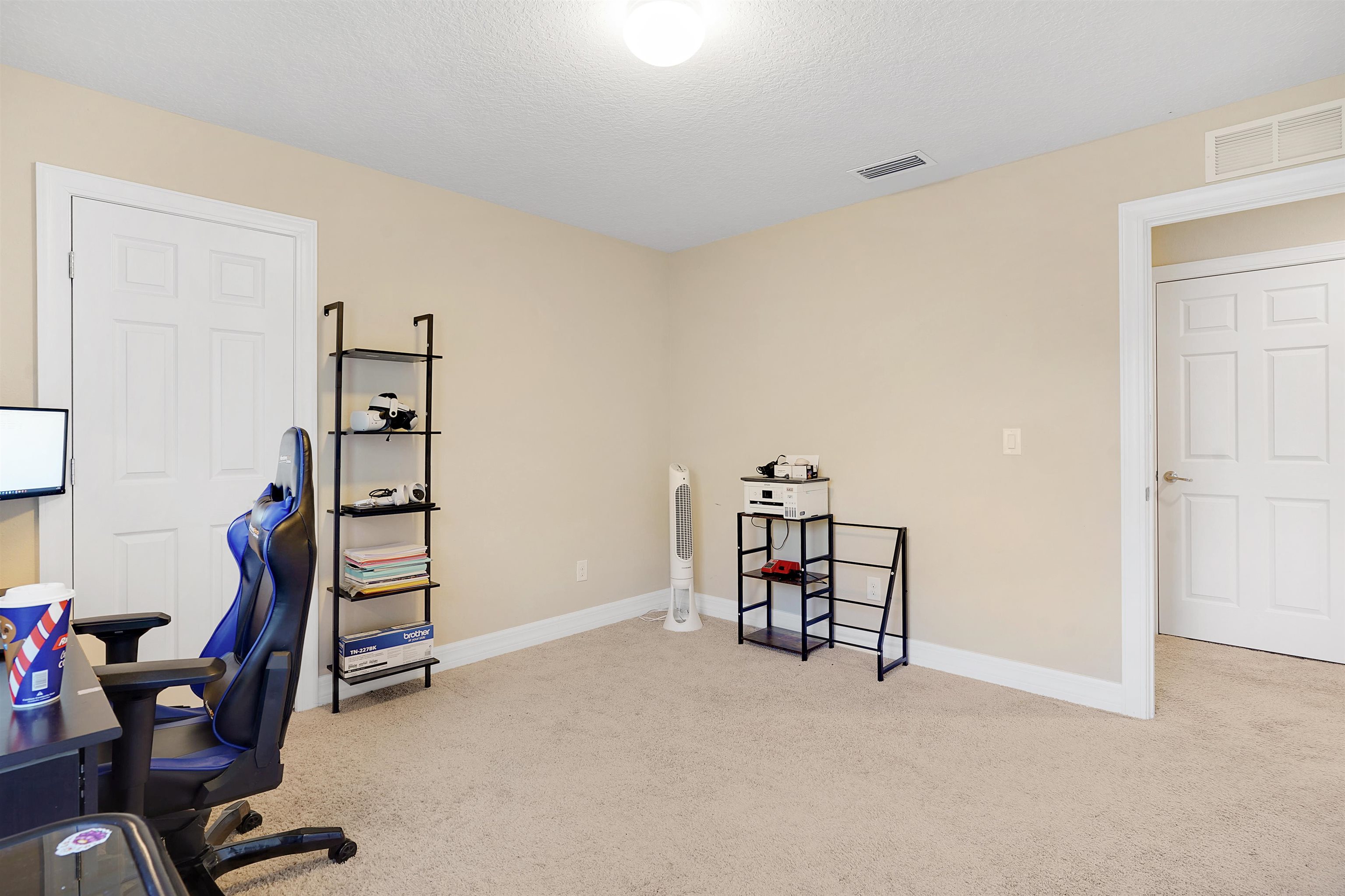 Image 32 of 55 For 247 Los Alamos St