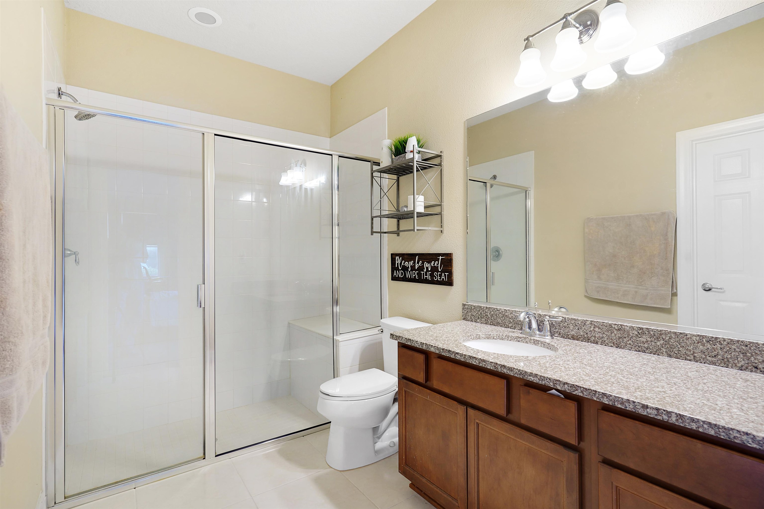 Image 41 of 55 For 247 Los Alamos St