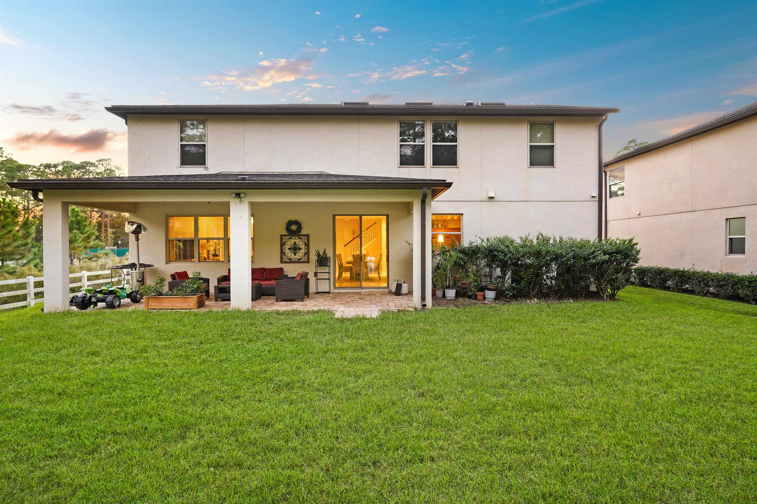 Image 44 of 55 For 247 Los Alamos St