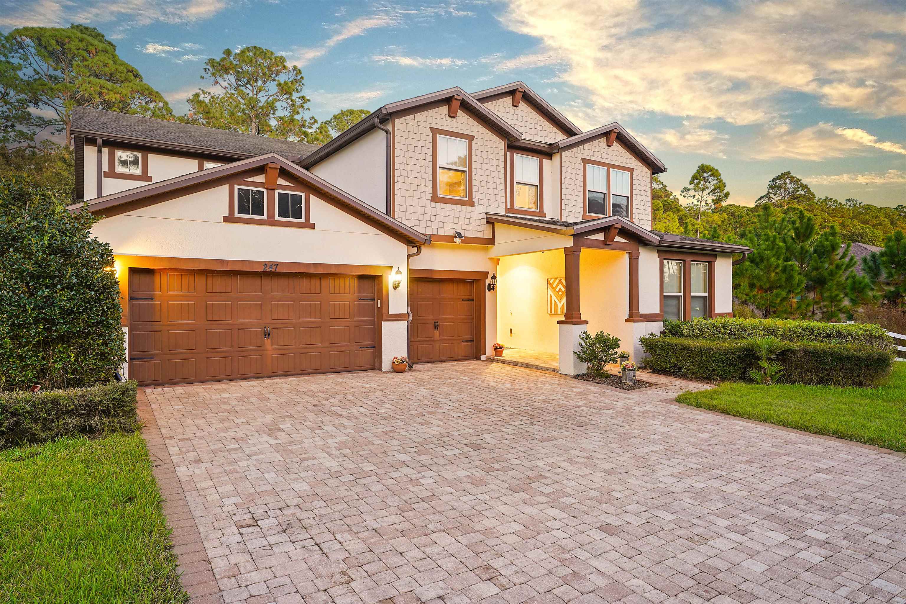 Image 6 of 55 For 247 Los Alamos St