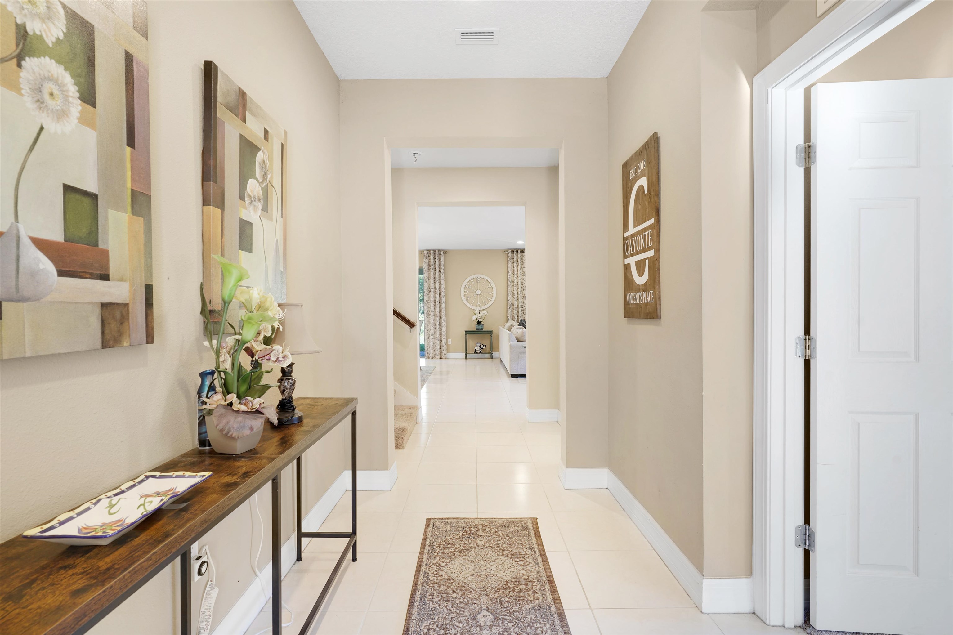 Image 7 of 55 For 247 Los Alamos St