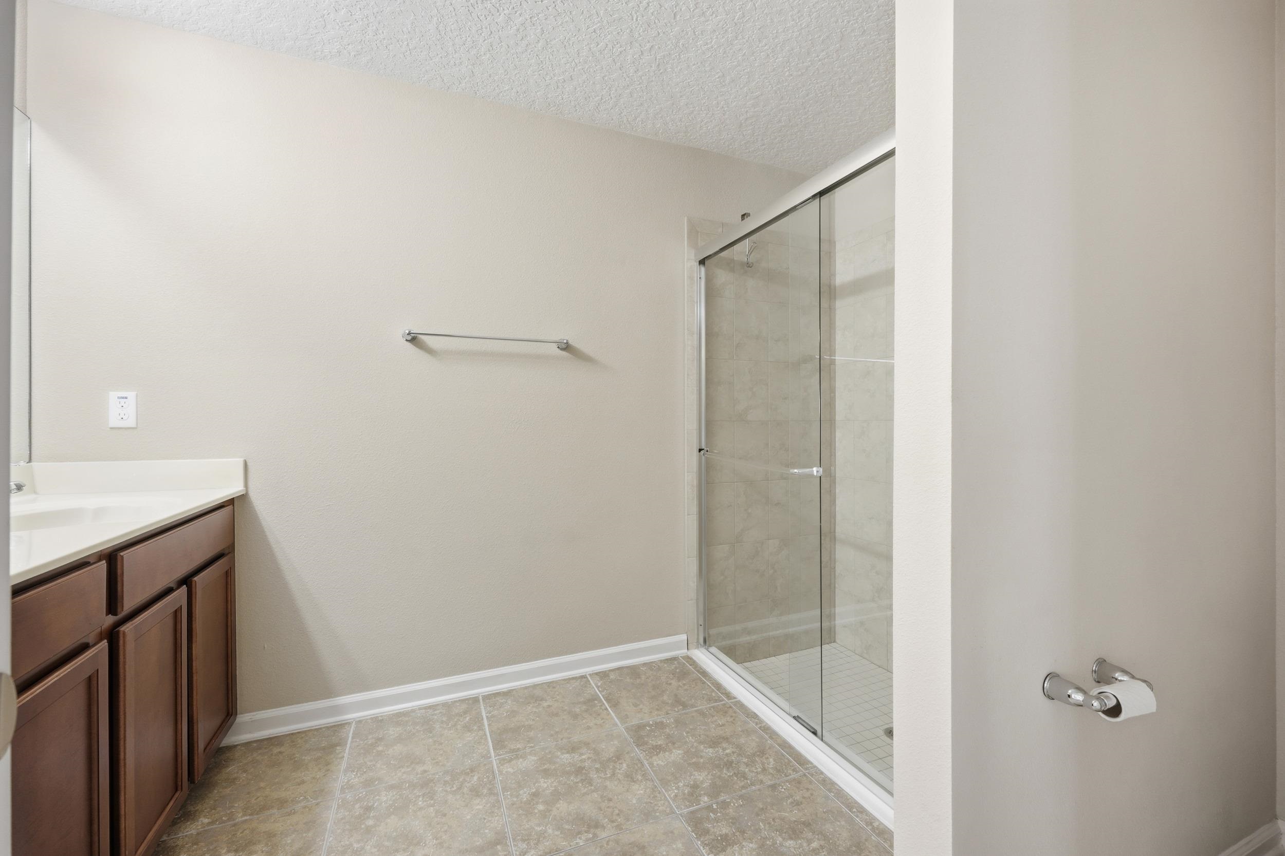 Image 23 of 55 For 199 Twin Lakes Dr