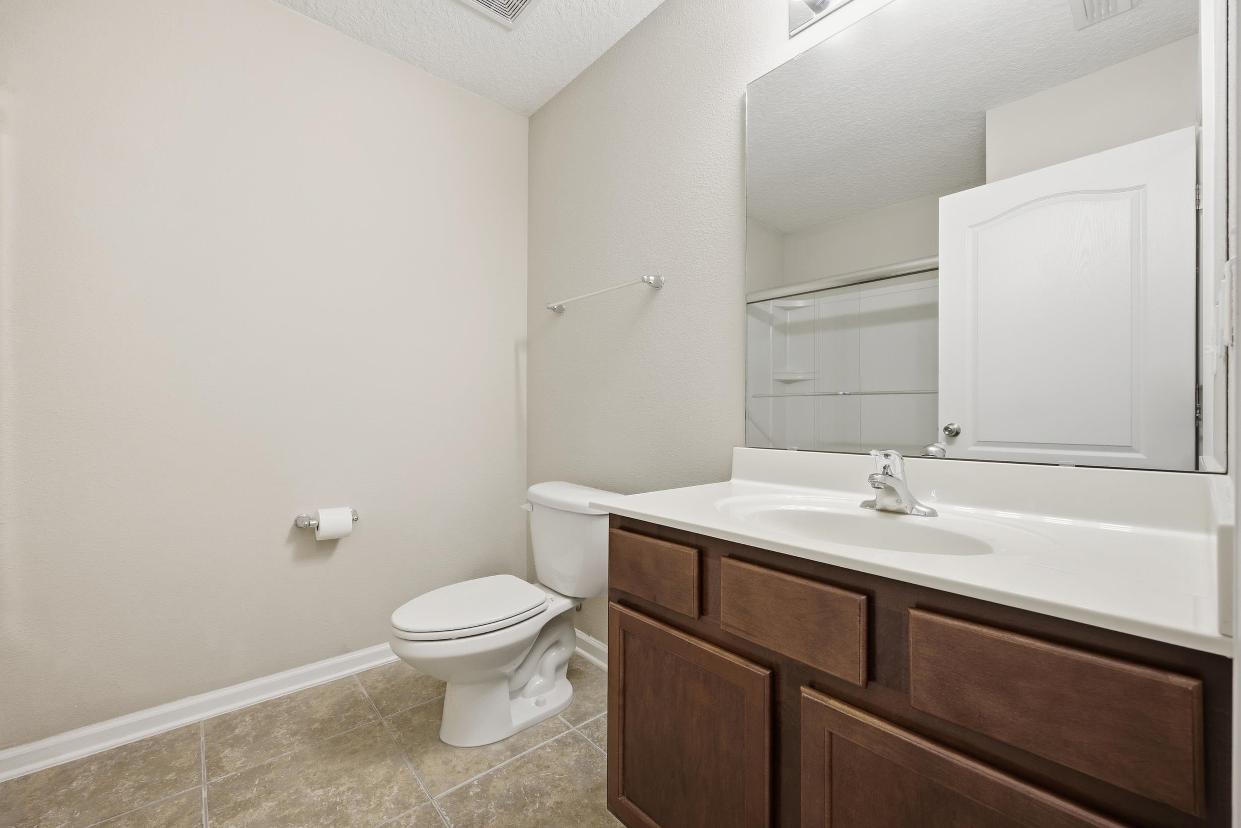 Image 30 of 55 For 199 Twin Lakes Dr