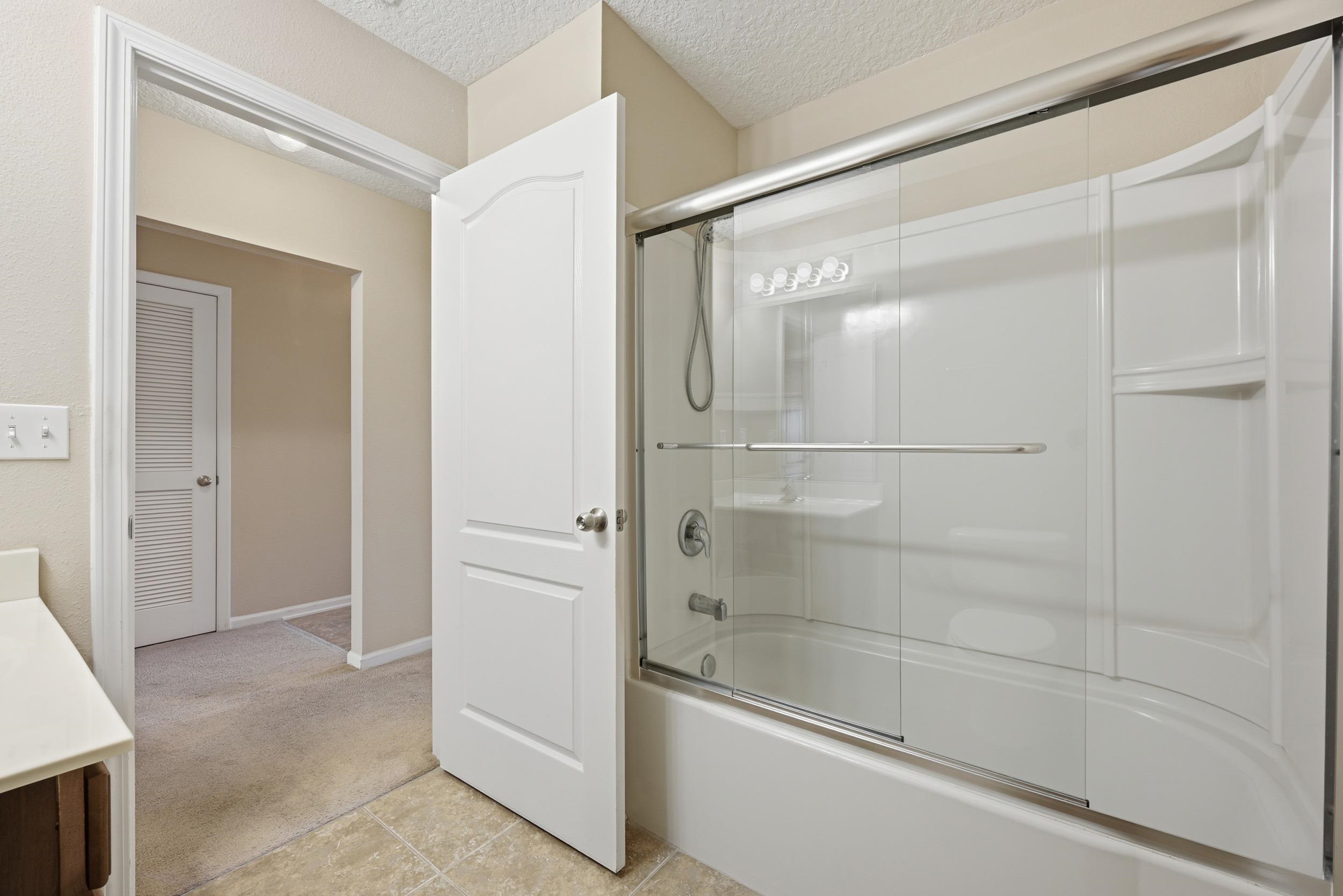 Image 31 of 55 For 199 Twin Lakes Dr