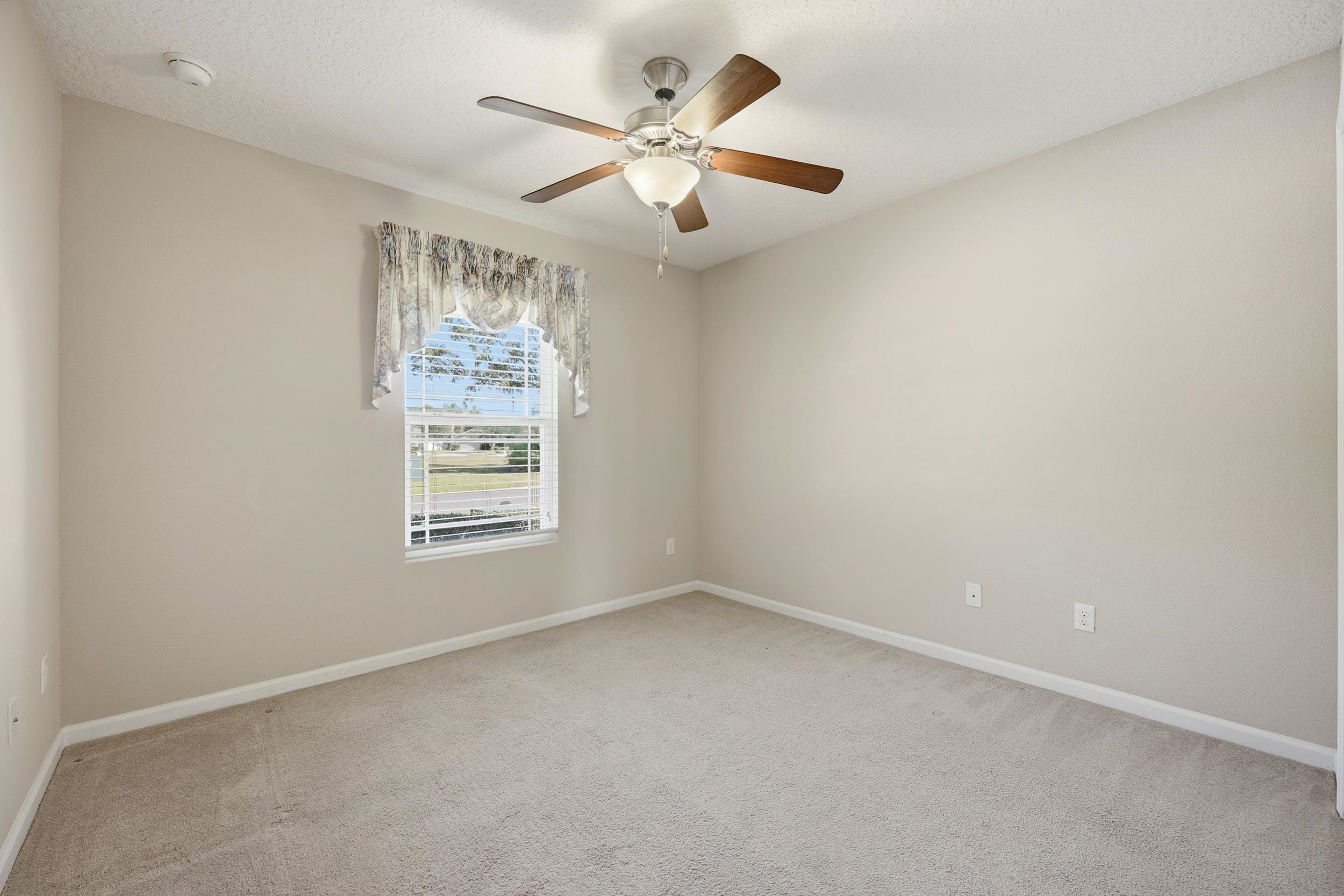 Image 32 of 55 For 199 Twin Lakes Dr