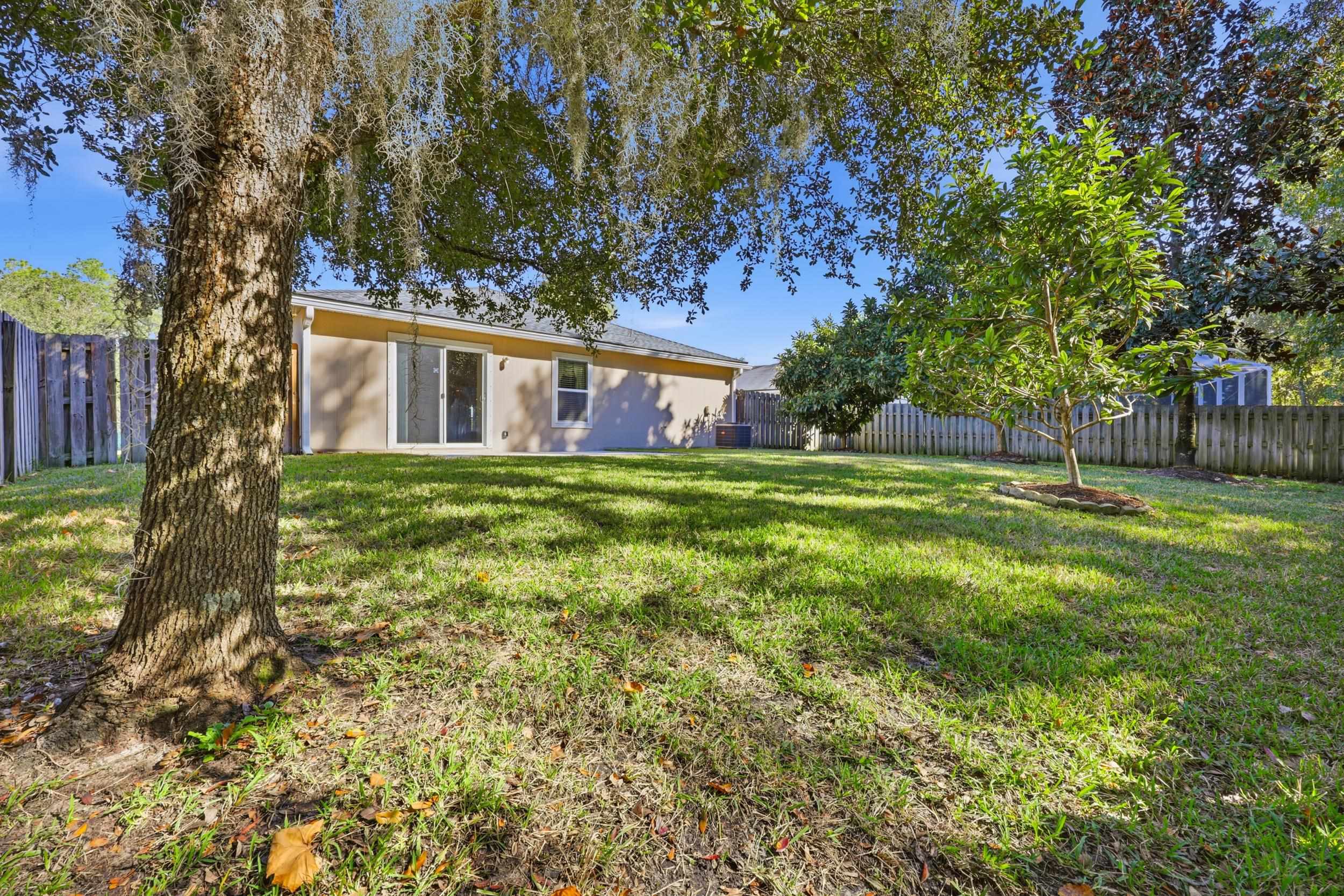 Image 36 of 55 For 199 Twin Lakes Dr