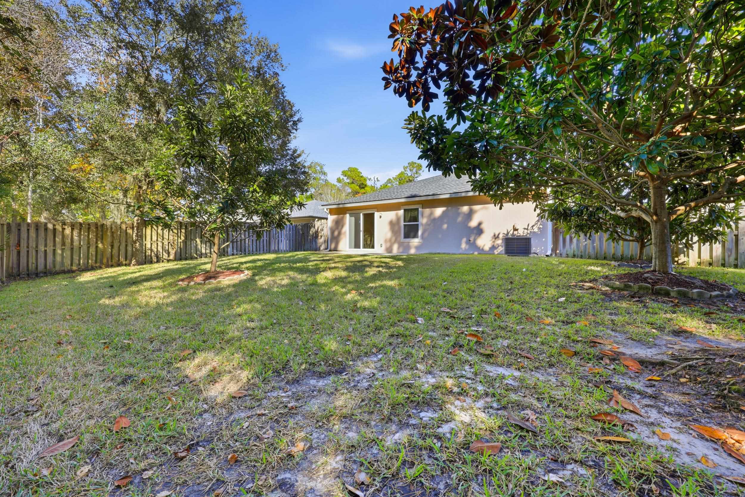 Image 38 of 55 For 199 Twin Lakes Dr