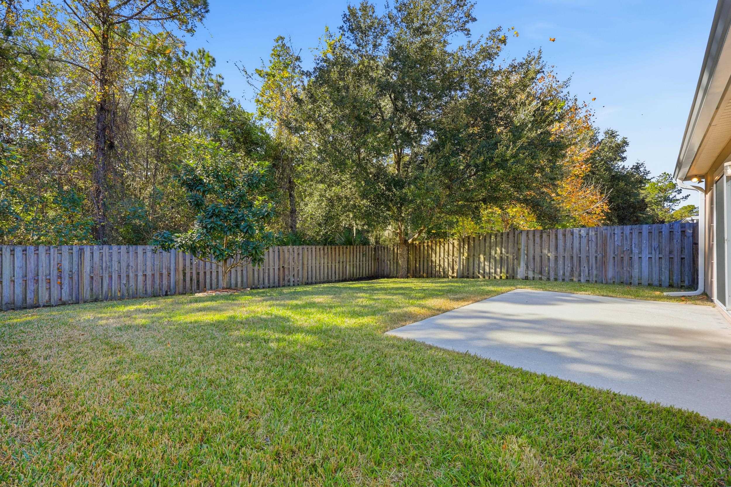 Image 39 of 55 For 199 Twin Lakes Dr