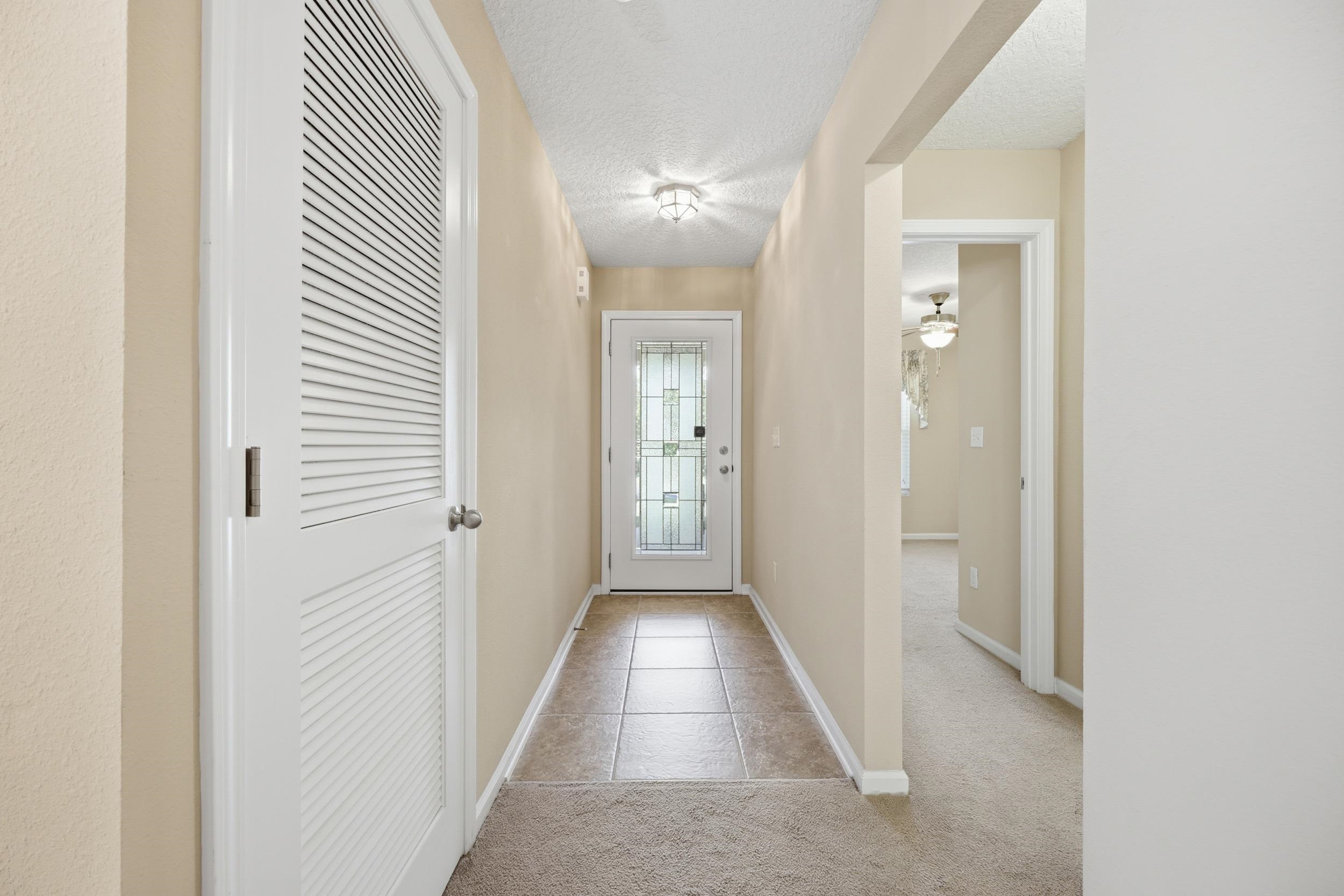 Image 4 of 55 For 199 Twin Lakes Dr