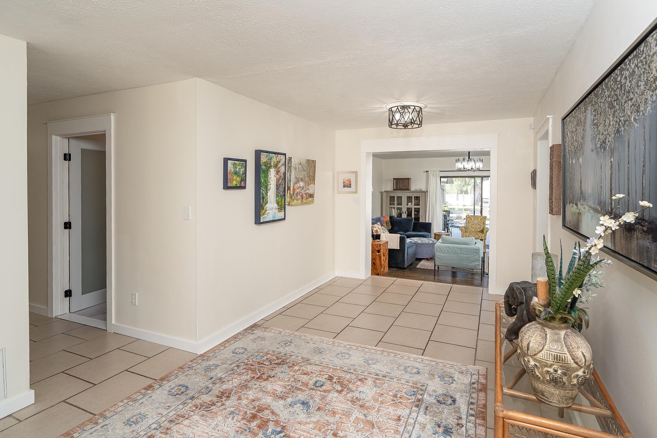 Image 11 of 87 For 123 Esperanza Grove Rd