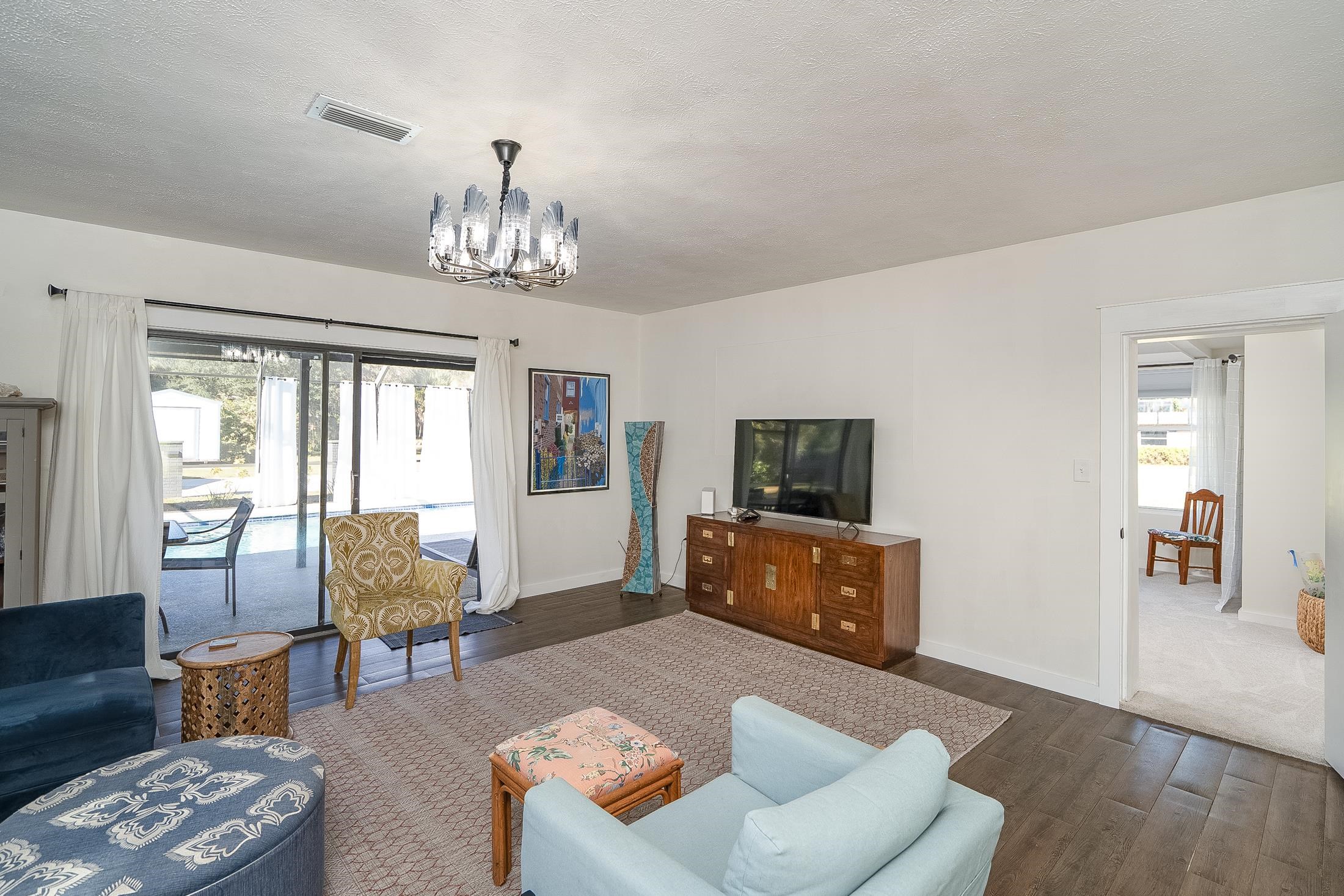 Image 13 of 87 For 123 Esperanza Grove Rd