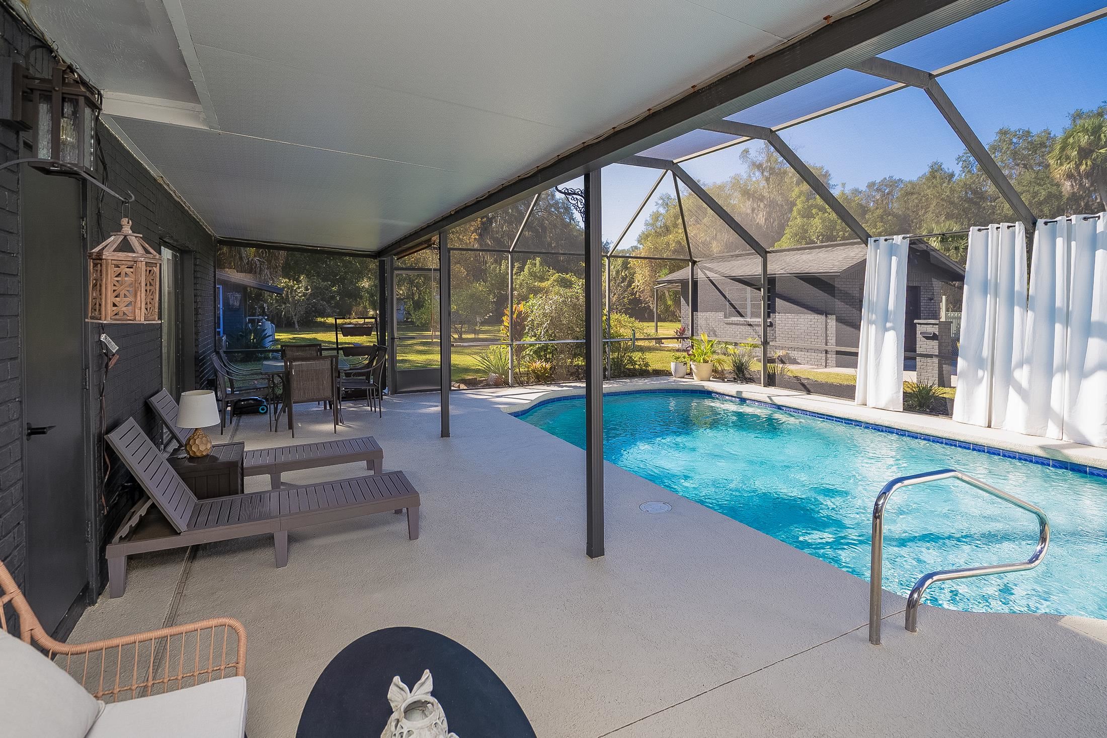 Image 30 of 87 For 123 Esperanza Grove Rd