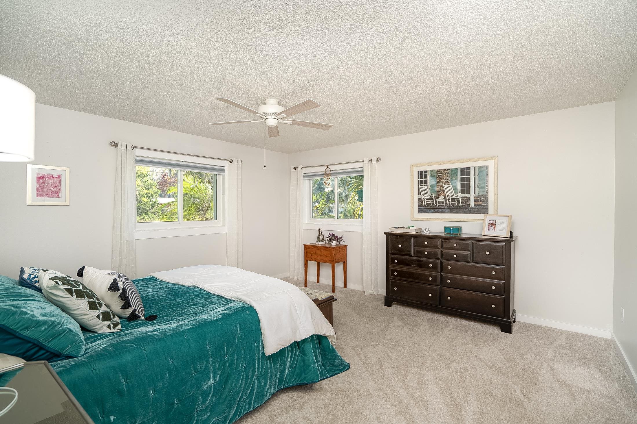 Image 34 of 87 For 123 Esperanza Grove Rd