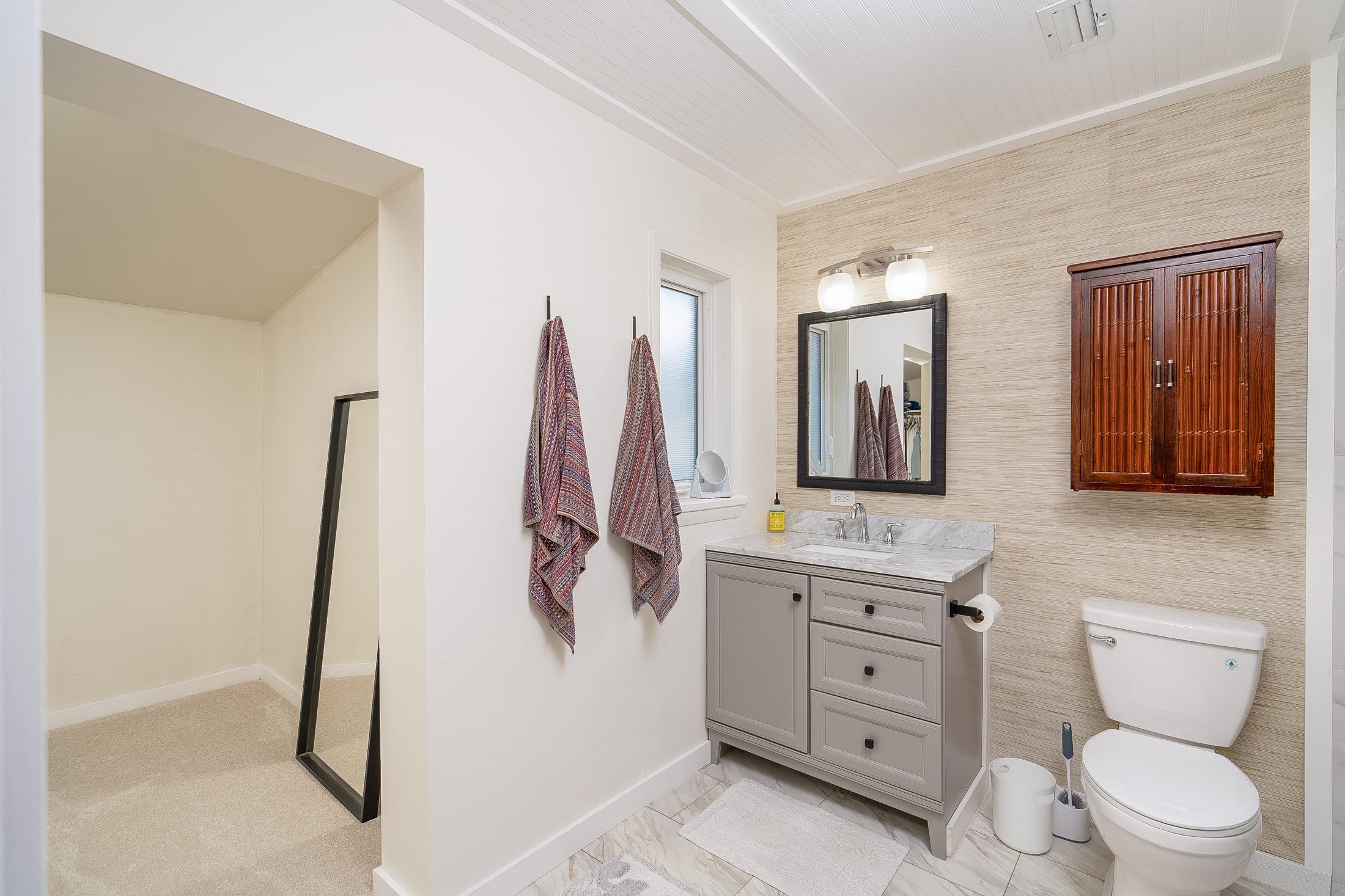 Image 38 of 87 For 123 Esperanza Grove Rd