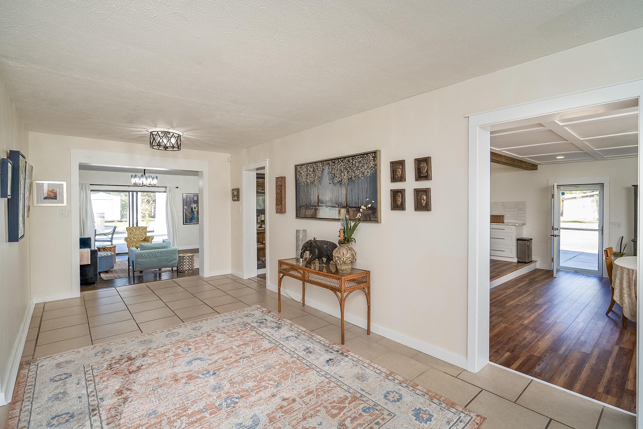 Image 8 of 87 For 123 Esperanza Grove Rd