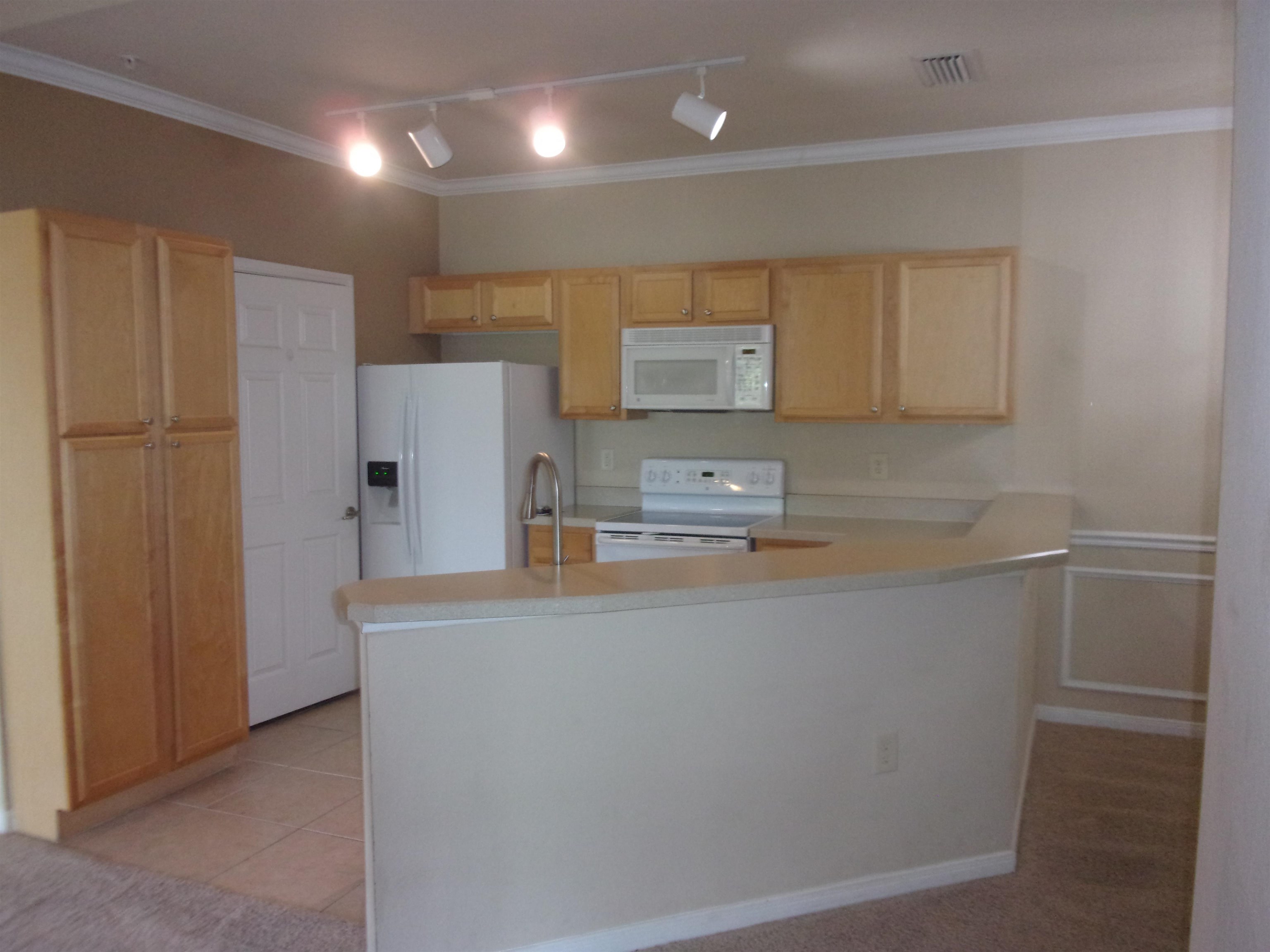 Image 10 of 68 For 130 Old Town Parkway #2304