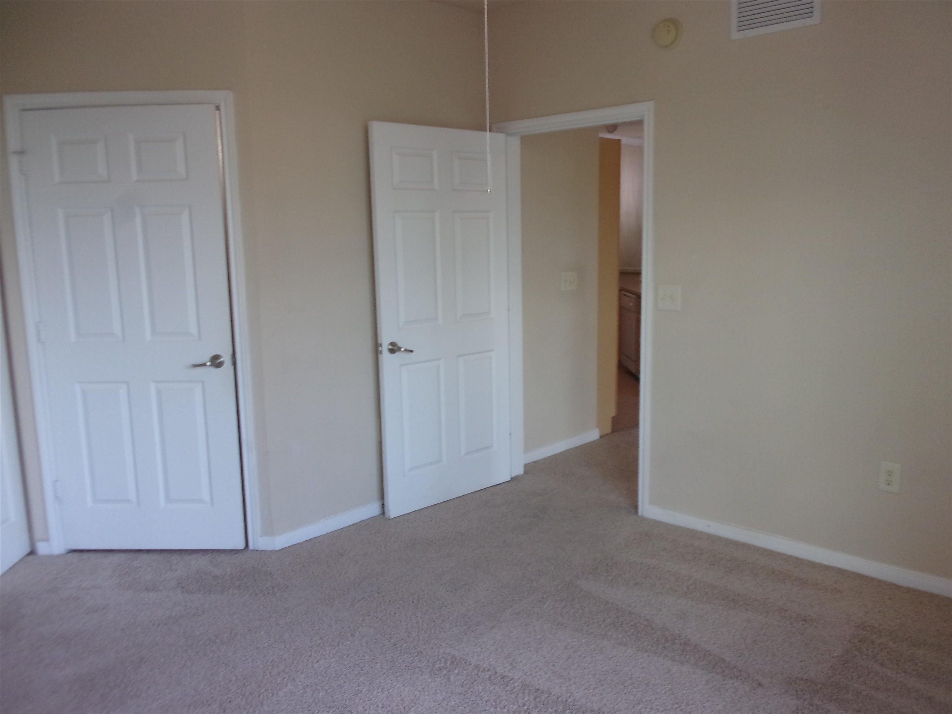 Image 30 of 68 For 130 Old Town Parkway #2304