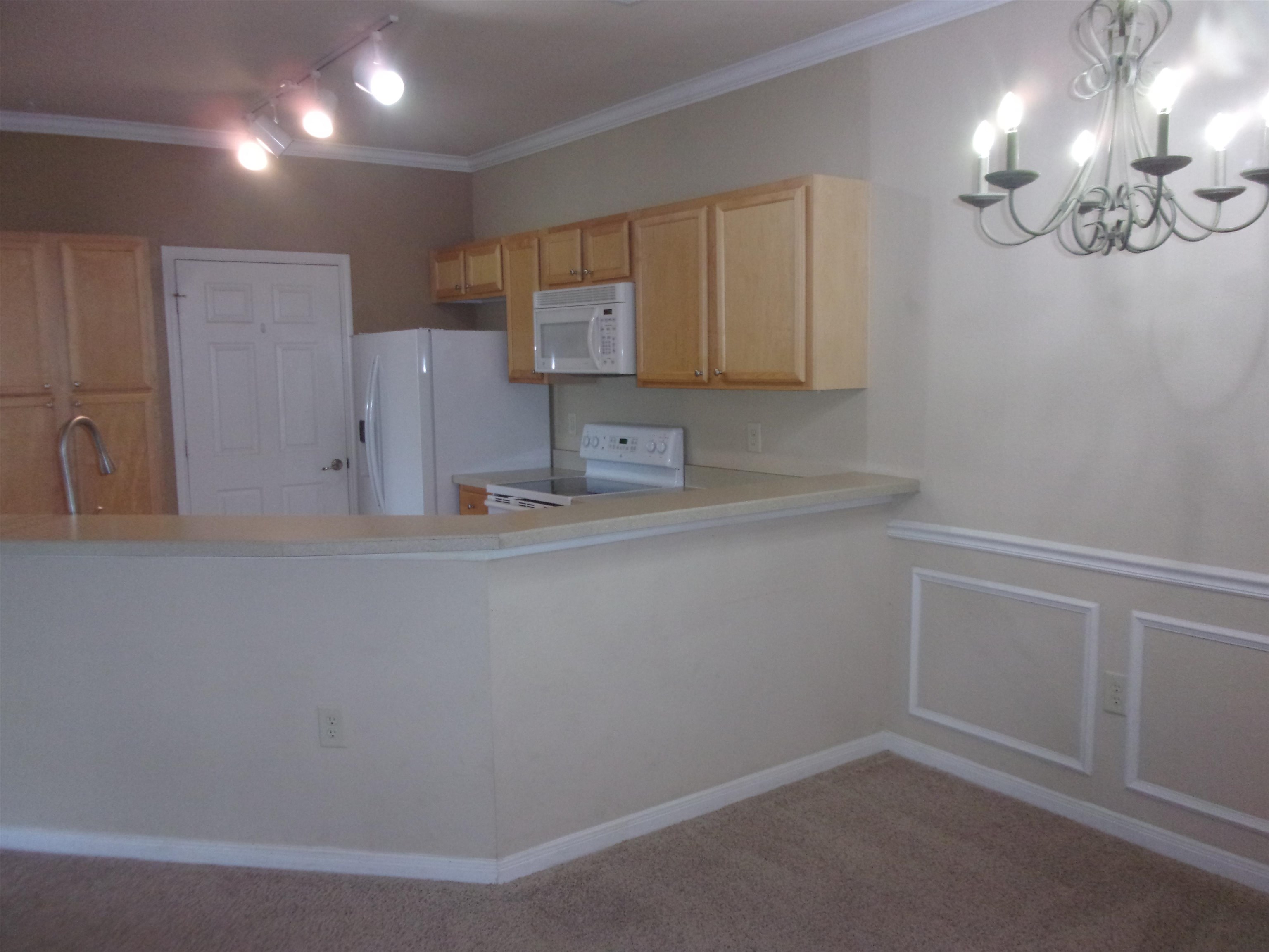 Image 9 of 68 For 130 Old Town Parkway #2304