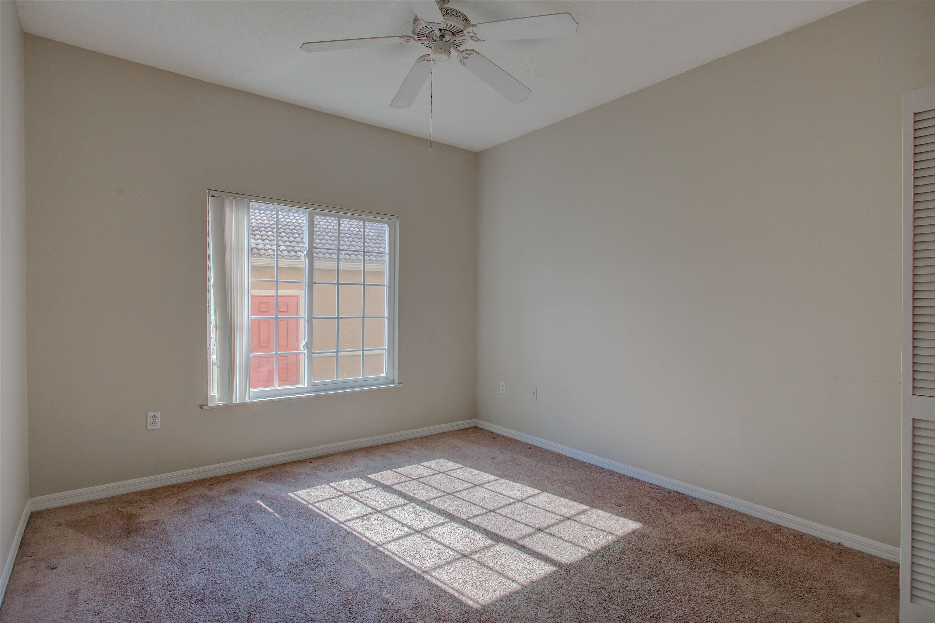 Image 34 of 93 For 520 Florida Club Blvd  112