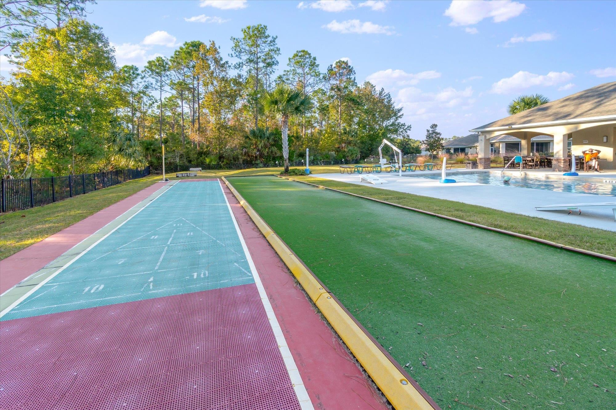 Image 38 of 56 For 76 Park Place Cir