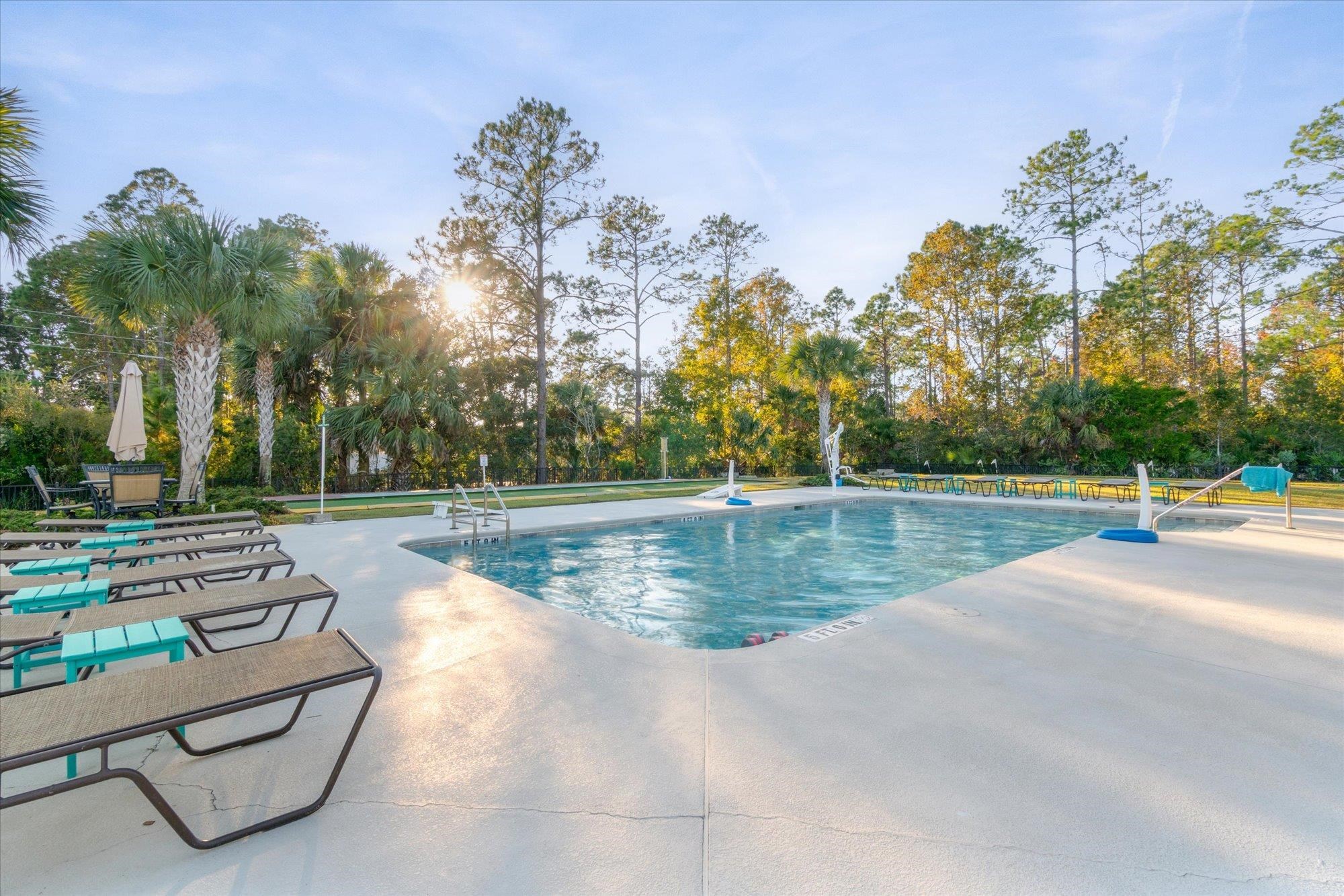 Image 7 of 56 For 76 Park Place Cir