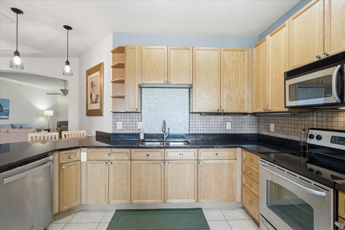 Image 16 of 78 For 200 Paseo Terraza 402