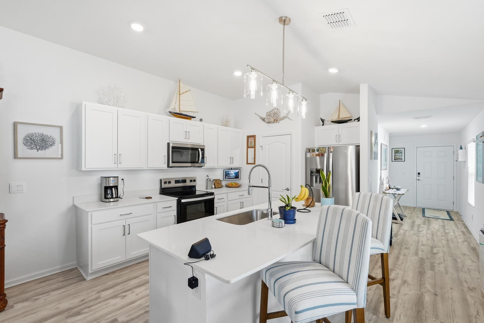 Image 11 of 44 For 44 Llewellyn Trl