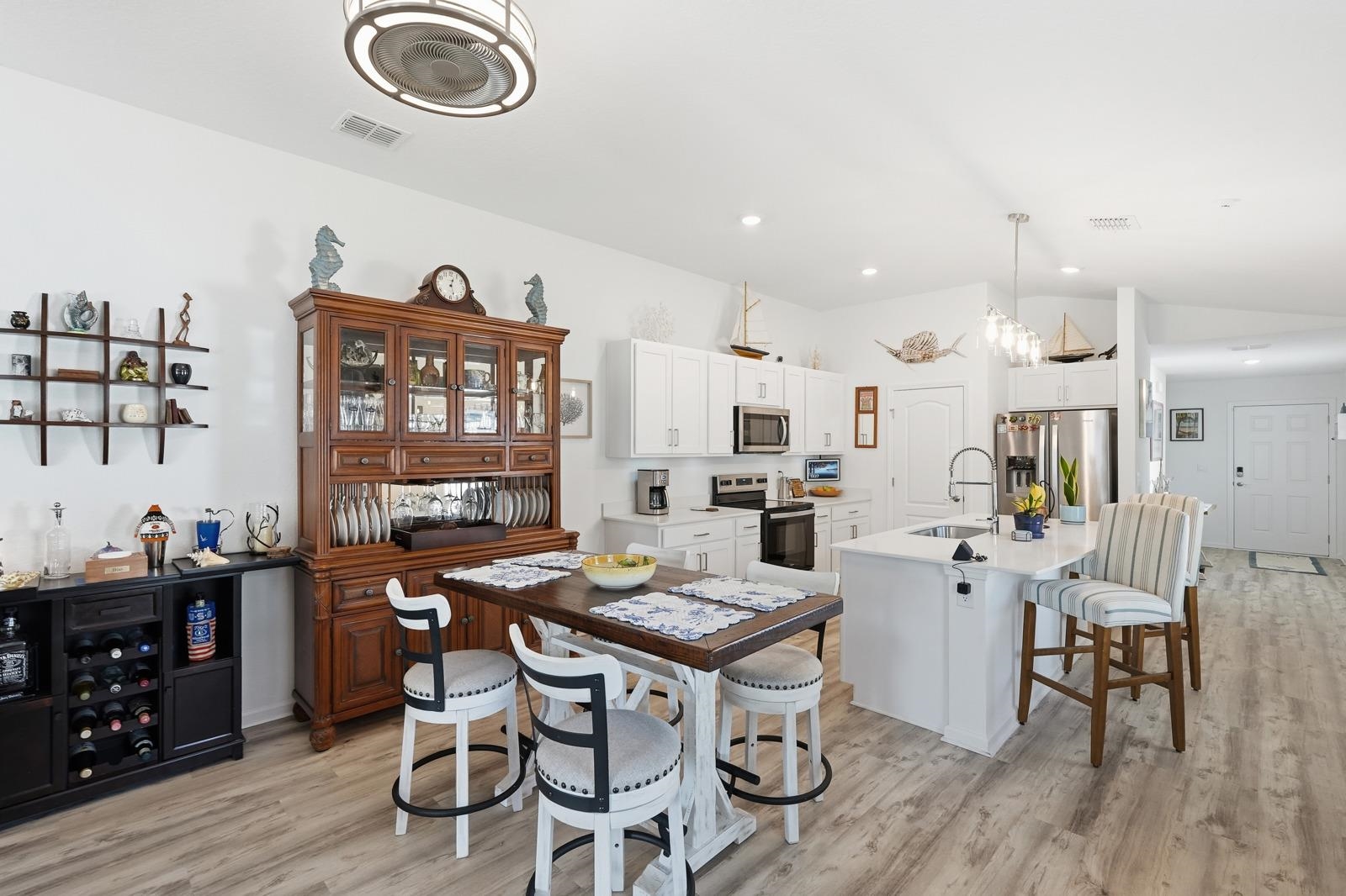 Image 14 of 44 For 44 Llewellyn Trl