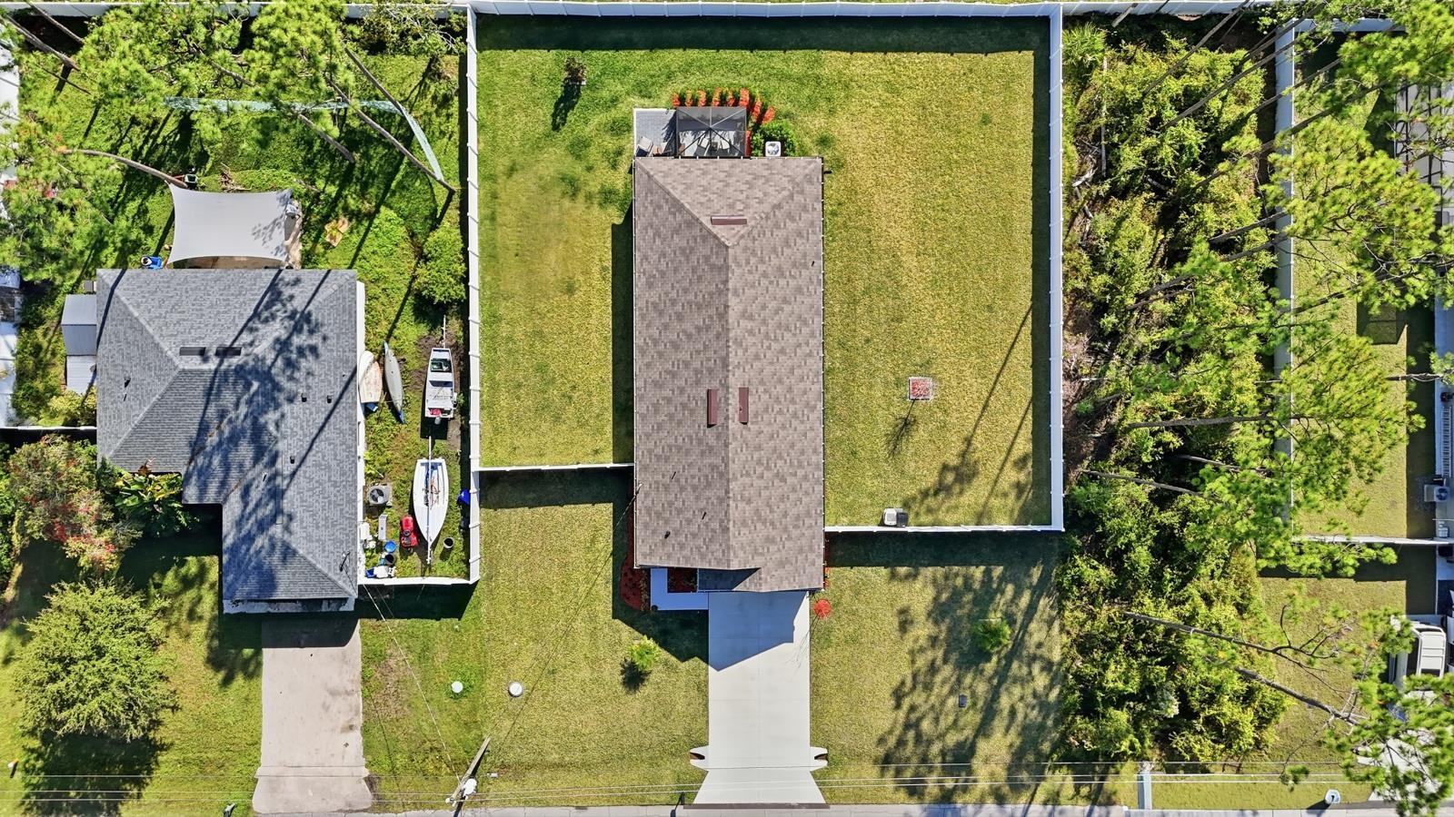 Image 2 of 44 For 44 Llewellyn Trl