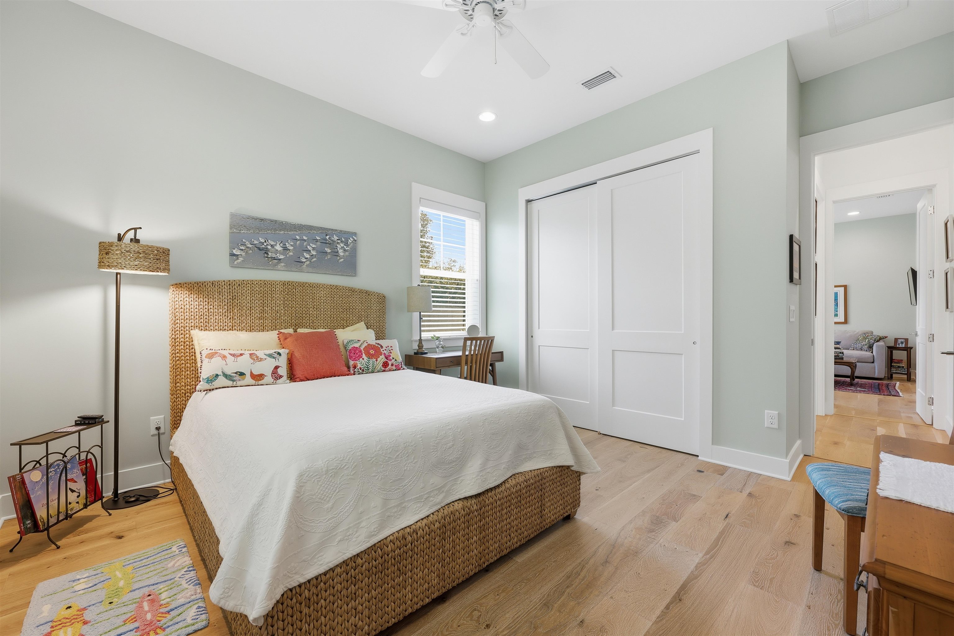 Image 21 of 54 For 66 Ridgeway Rd