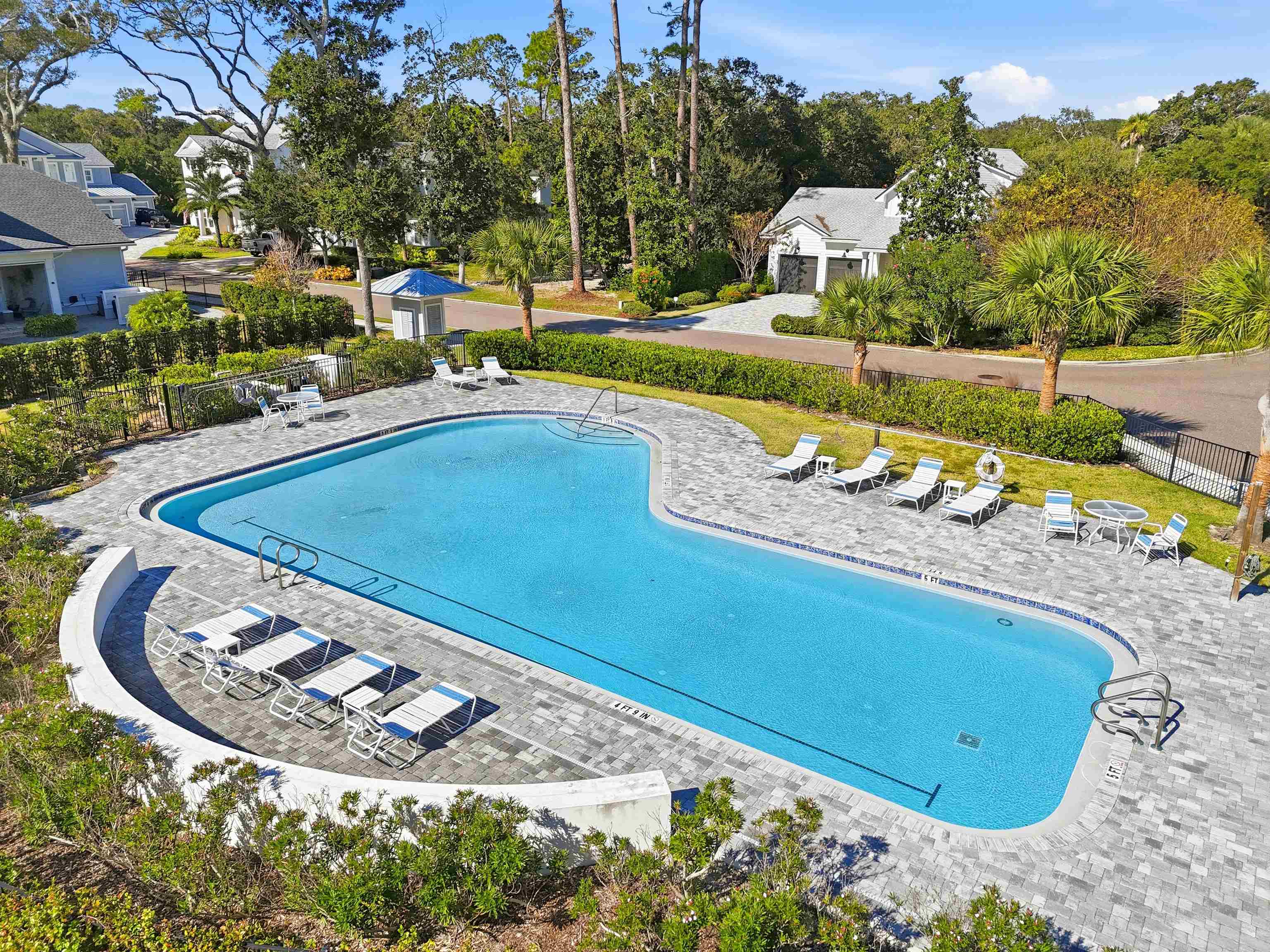 Image 49 of 54 For 66 Ridgeway Rd