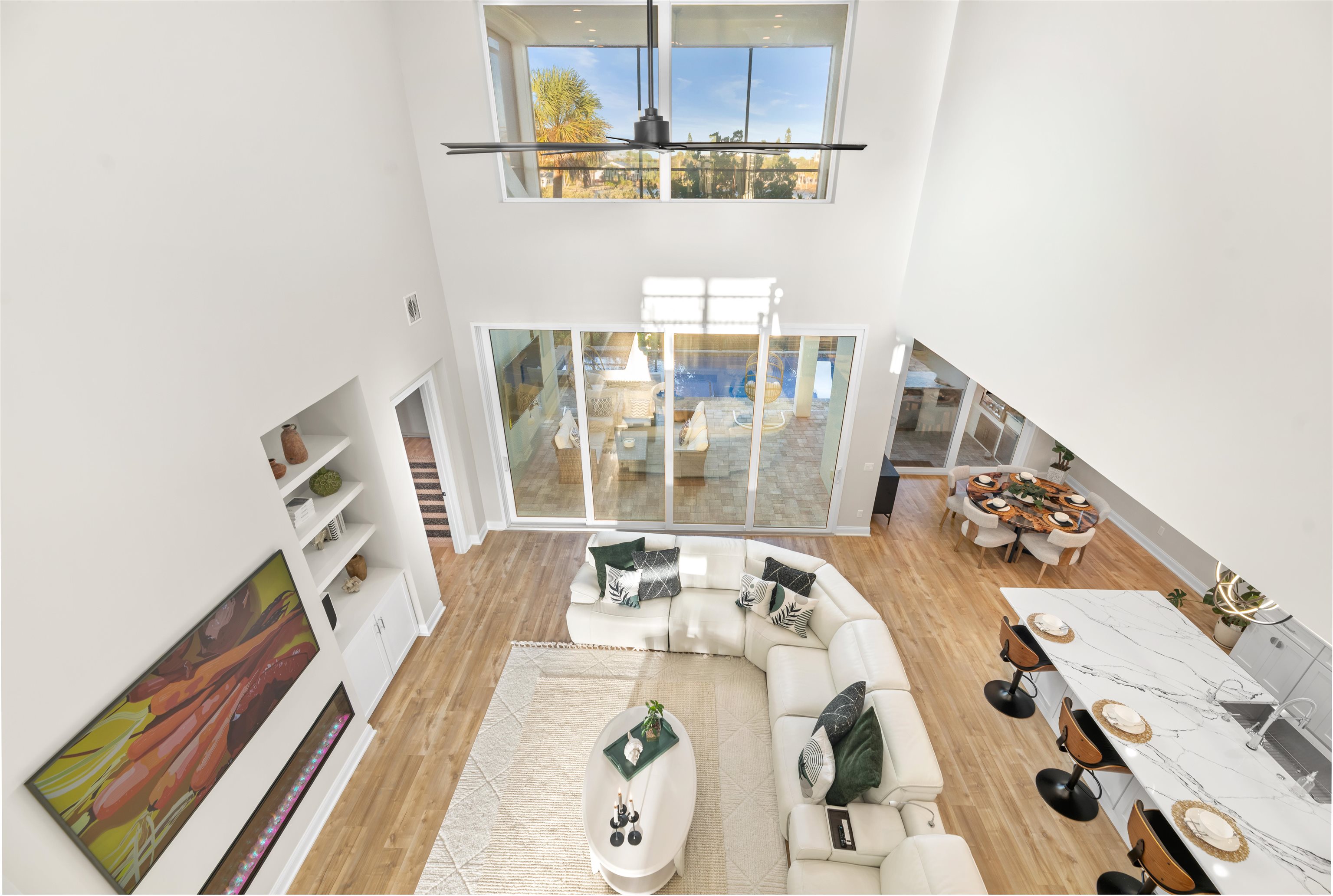 Image 10 of 84 For 2559 Palm Ave