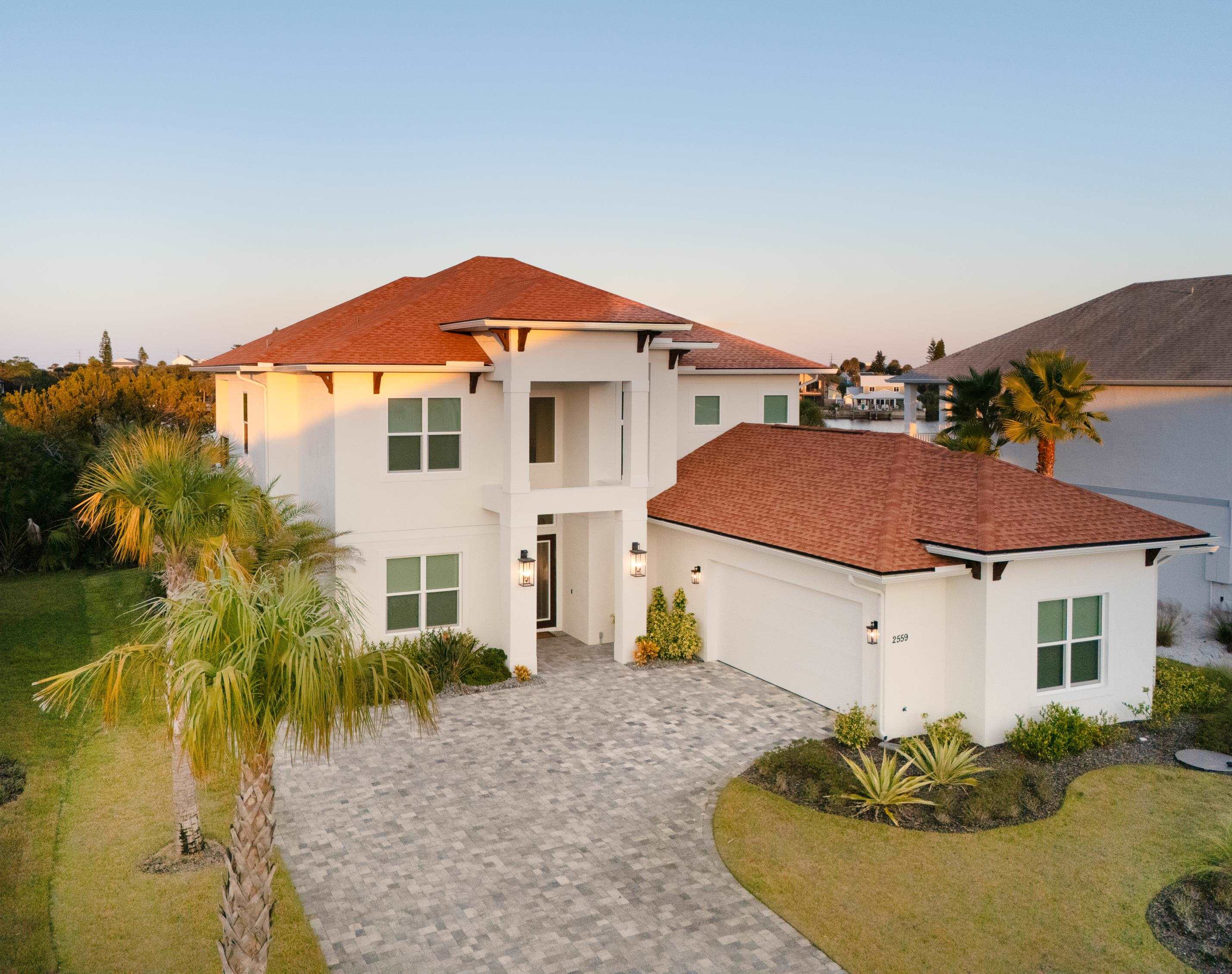 Image 2 of 84 For 2559 Palm Ave