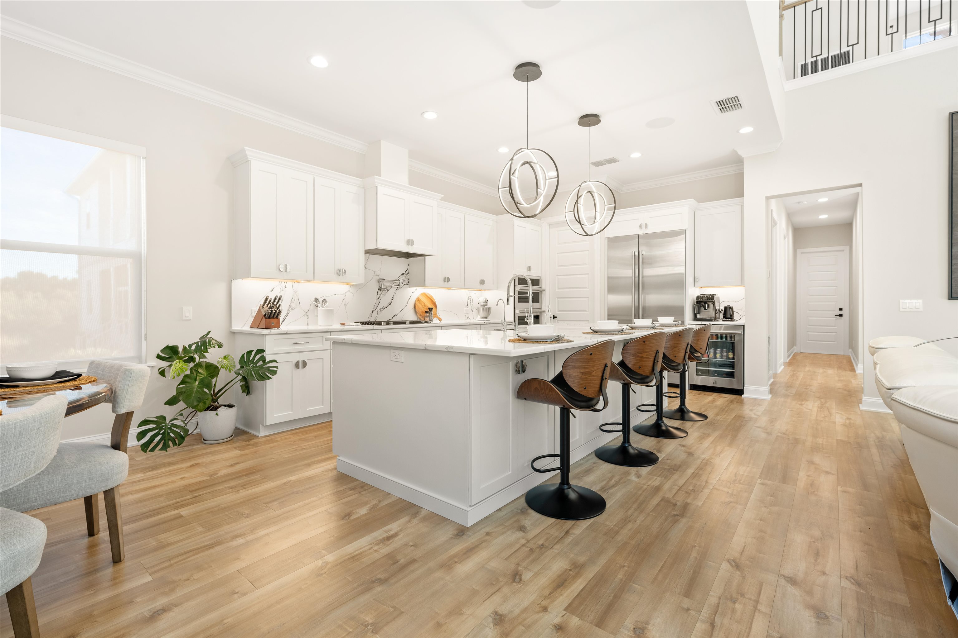 Image 40 of 84 For 2559 Palm Ave