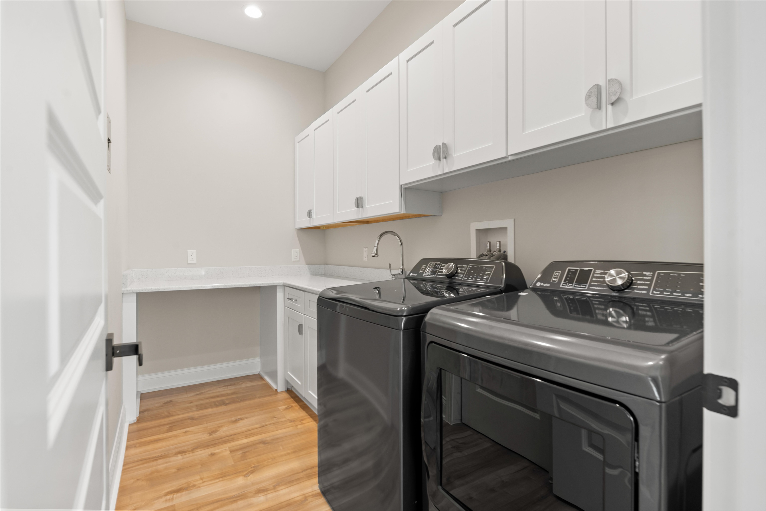 Image 44 of 84 For 2559 Palm Ave