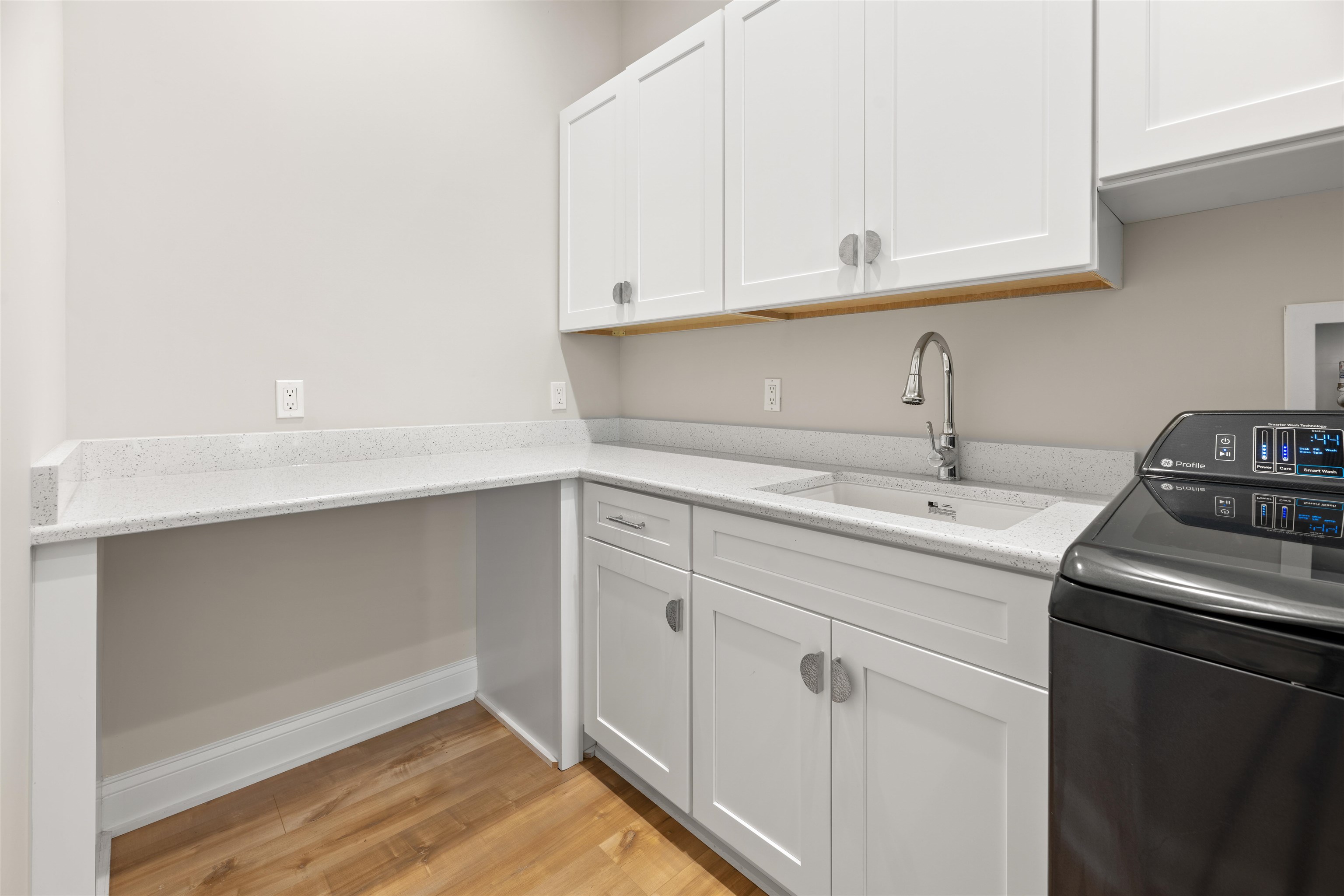 Image 45 of 84 For 2559 Palm Ave