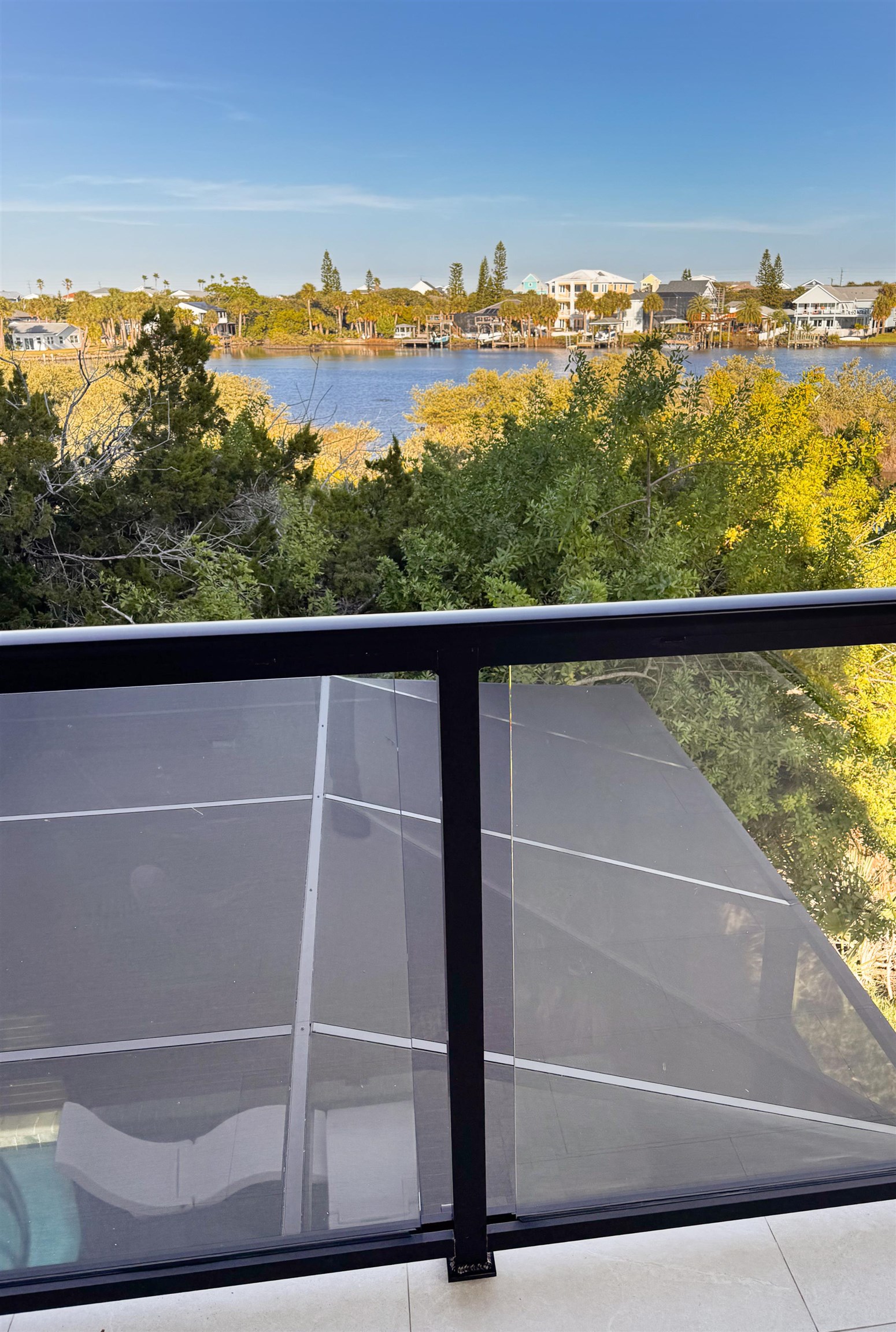 Image 57 of 84 For 2559 Palm Ave