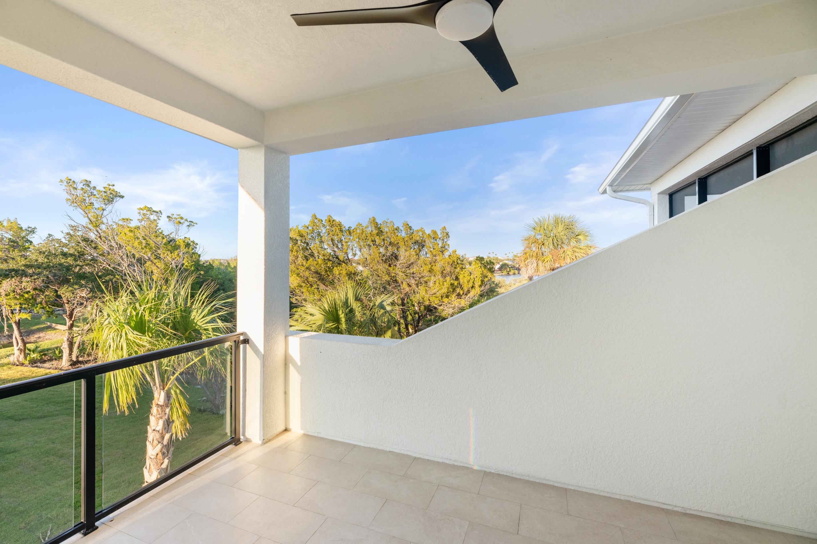 Image 67 of 84 For 2559 Palm Ave