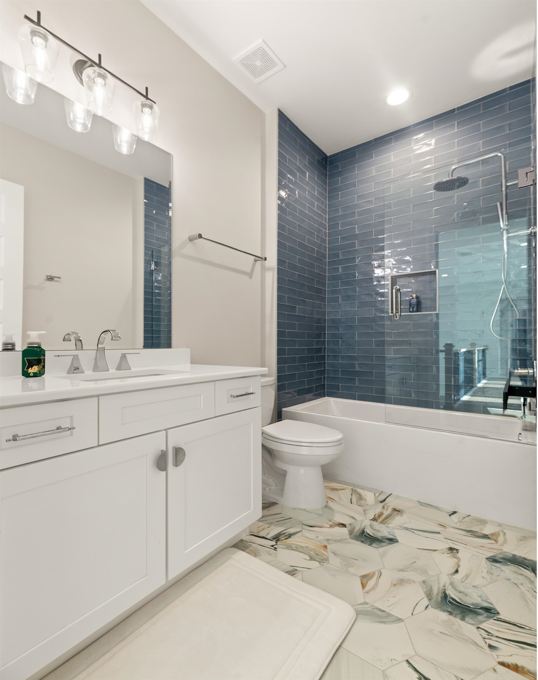 Image 70 of 84 For 2559 Palm Ave